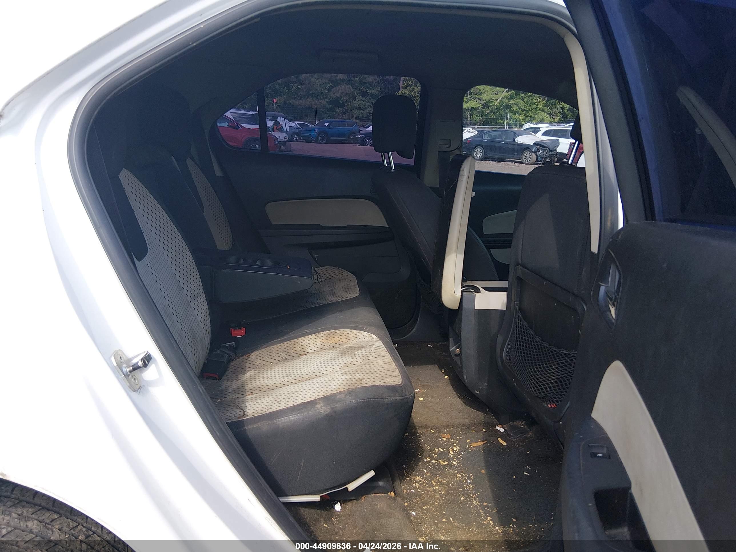 CHEVROLET EQUINOX image 8