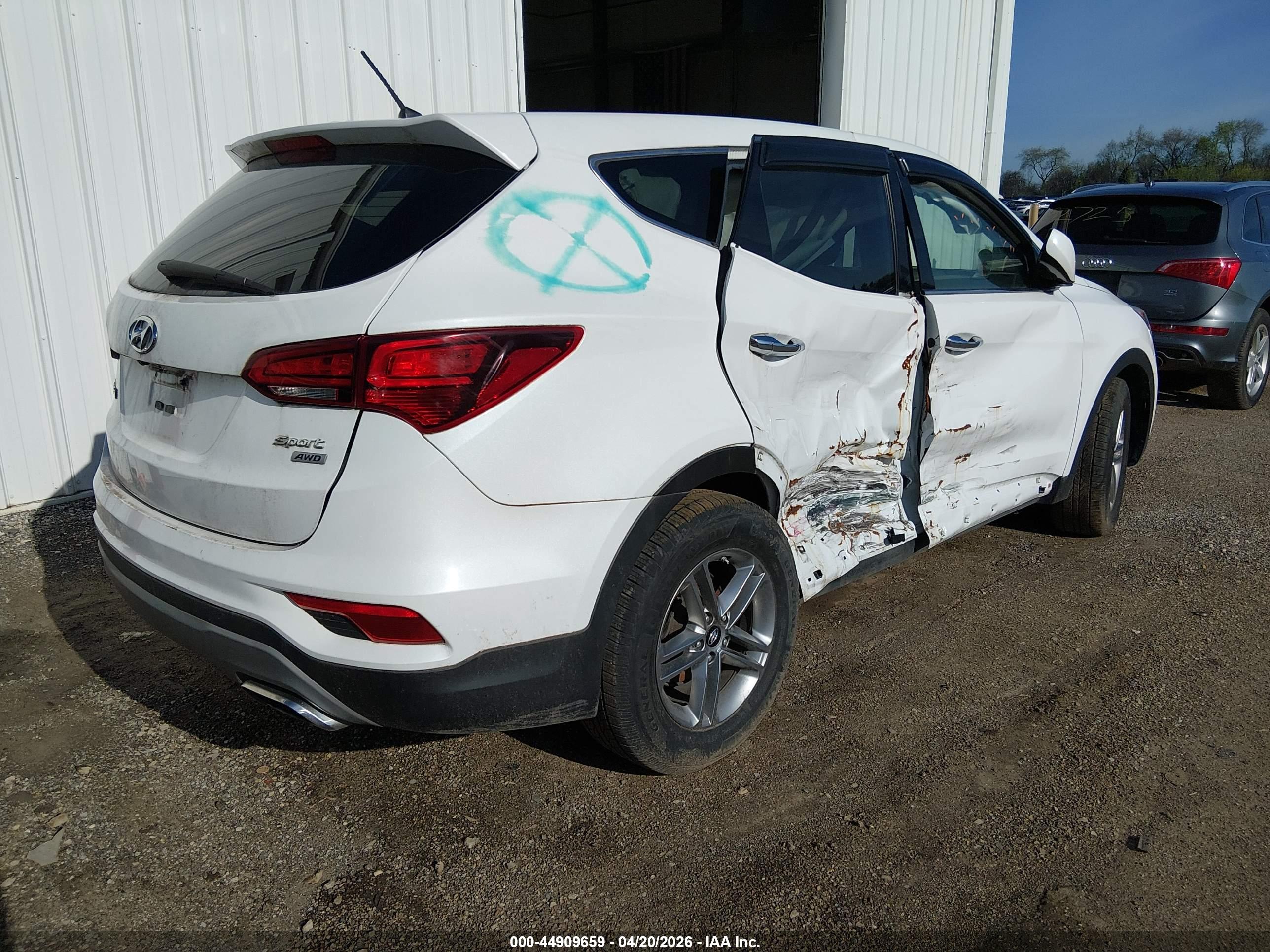 HYUNDAI SANTA image 4
