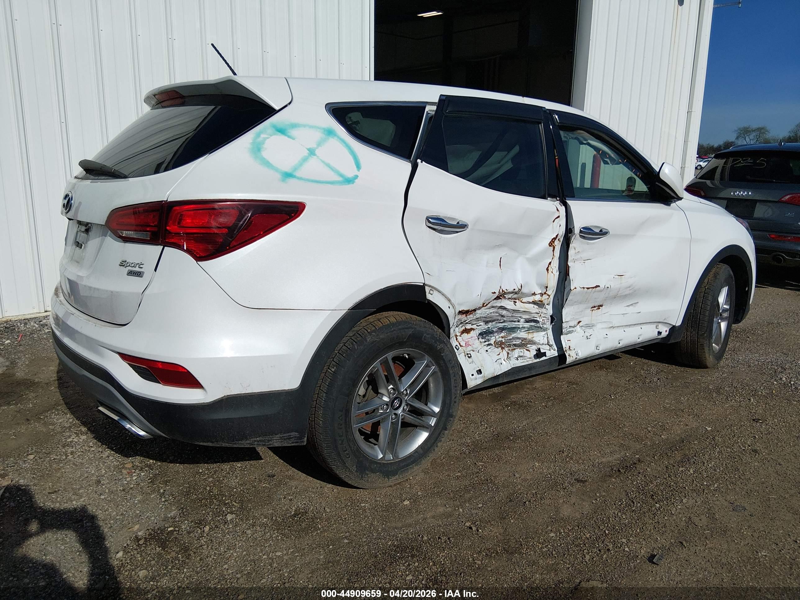HYUNDAI SANTA image 6