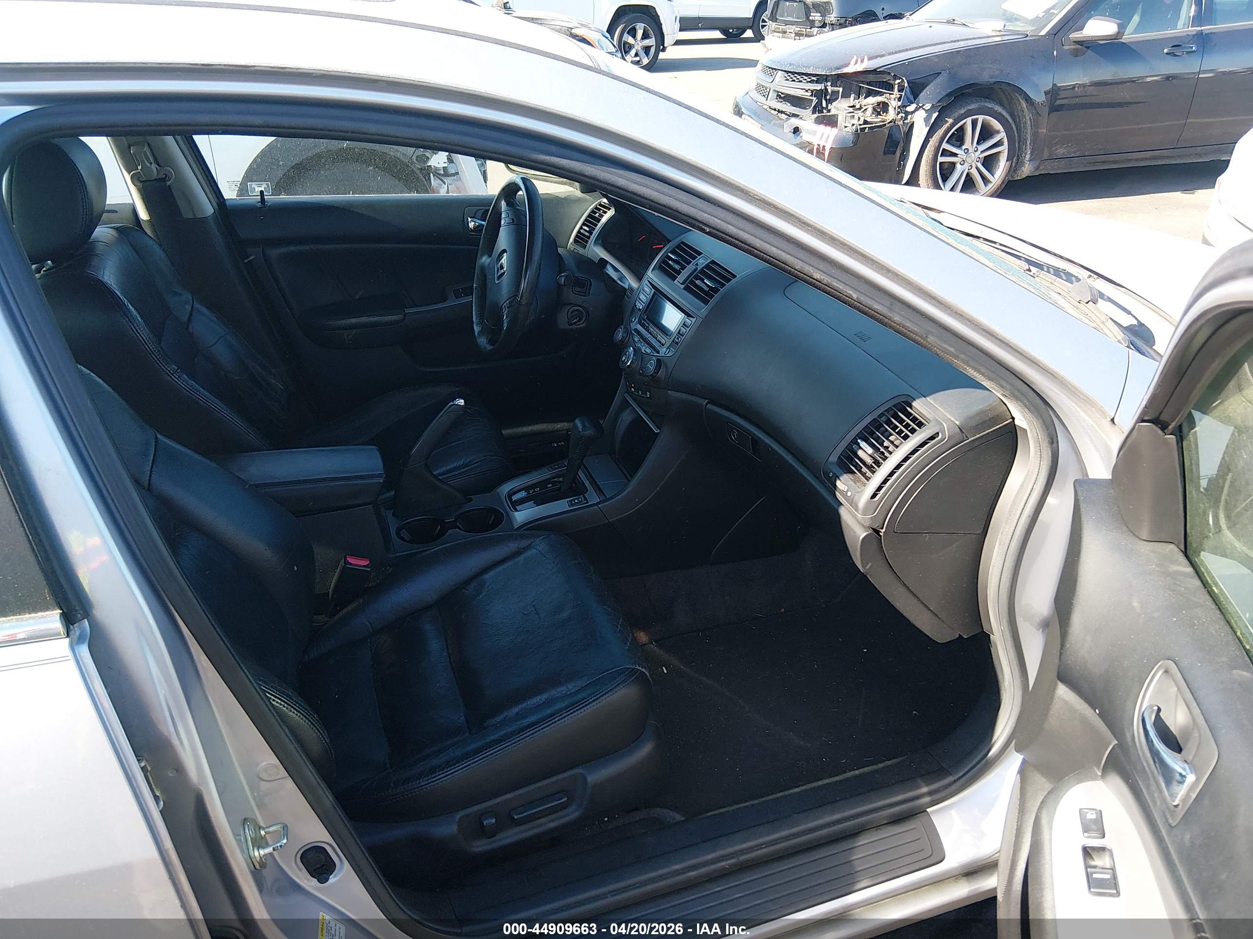 HONDA ACCORD image 5