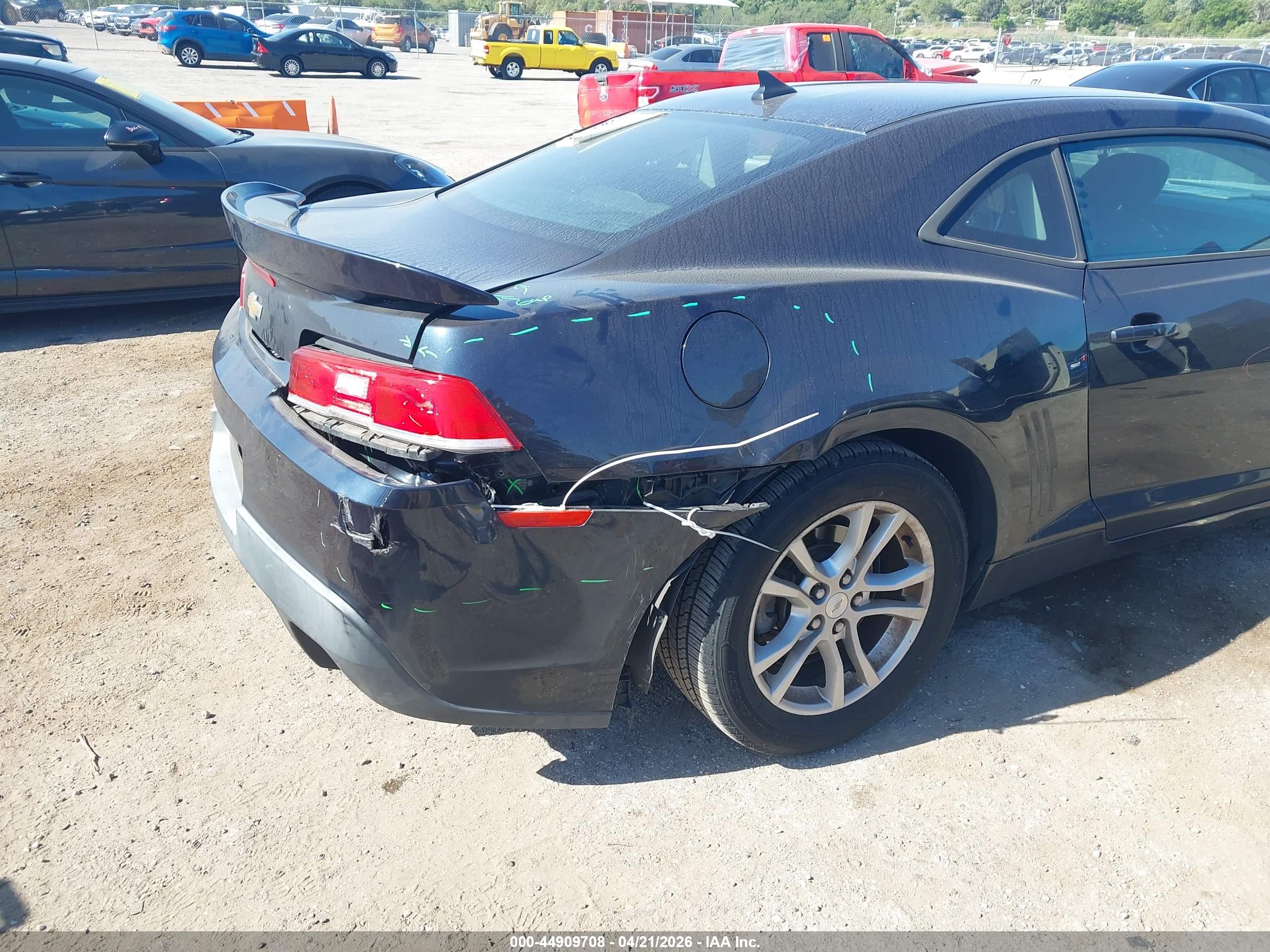CHEVROLET CAMARO image 6
