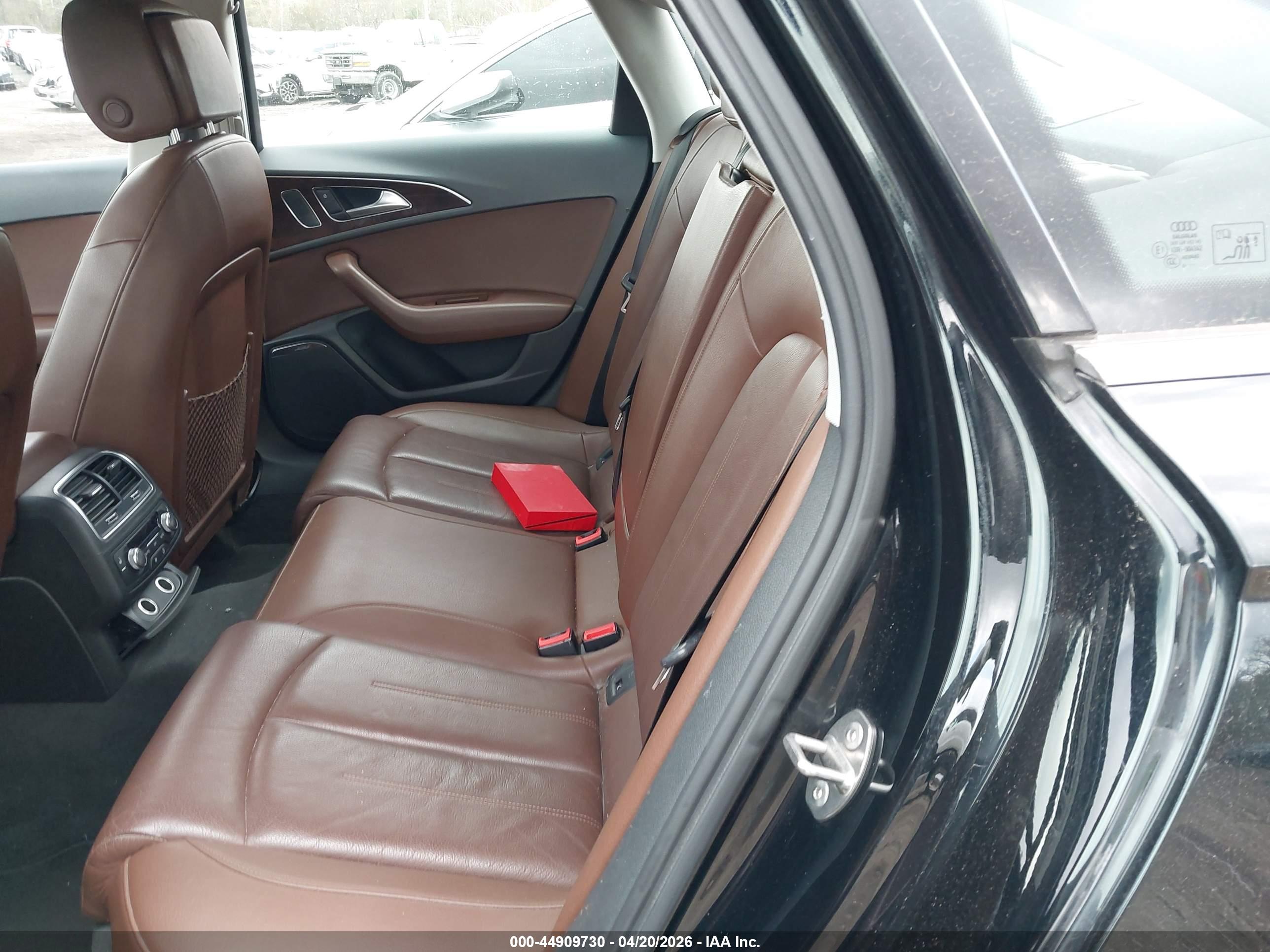AUDI A6 image 8