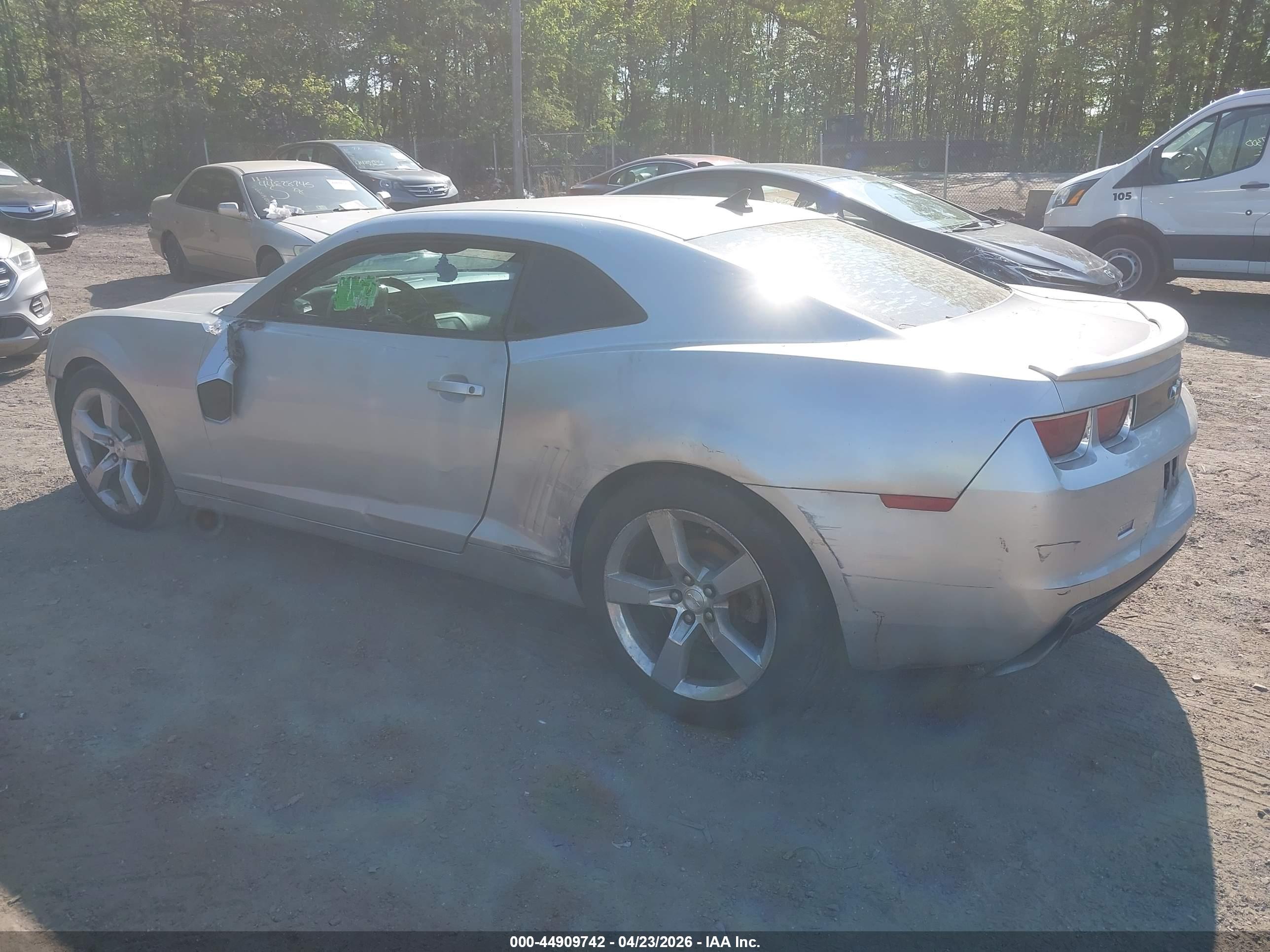 CHEVROLET CAMARO image 3