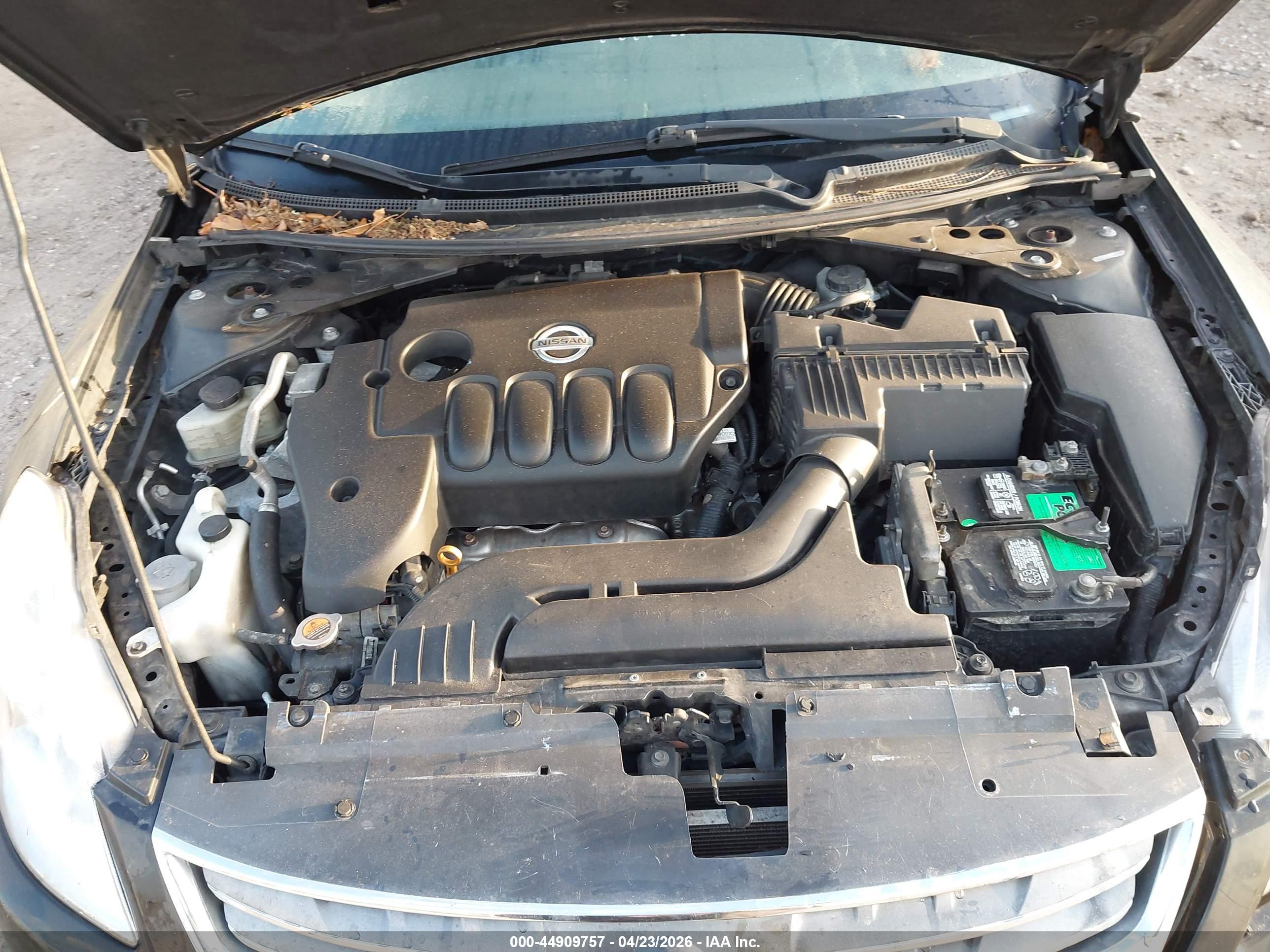 NISSAN ALTIMA image 10