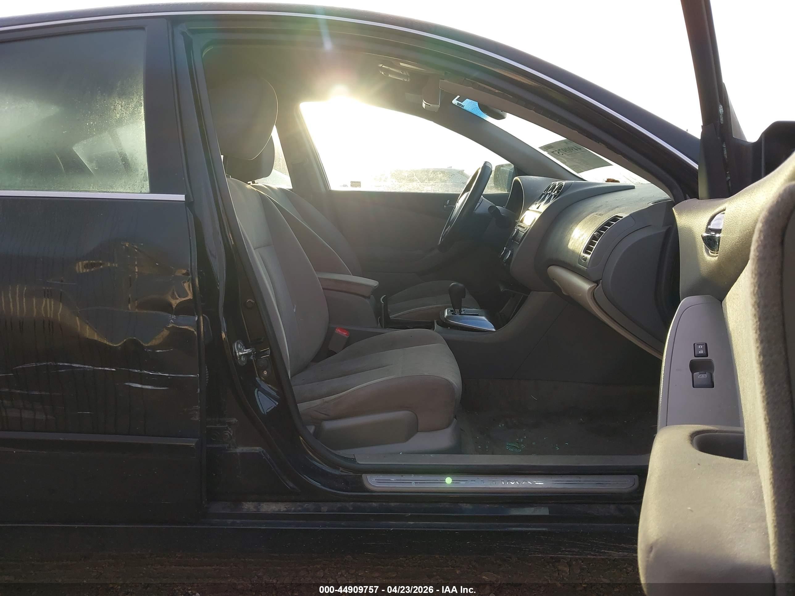 NISSAN ALTIMA image 5