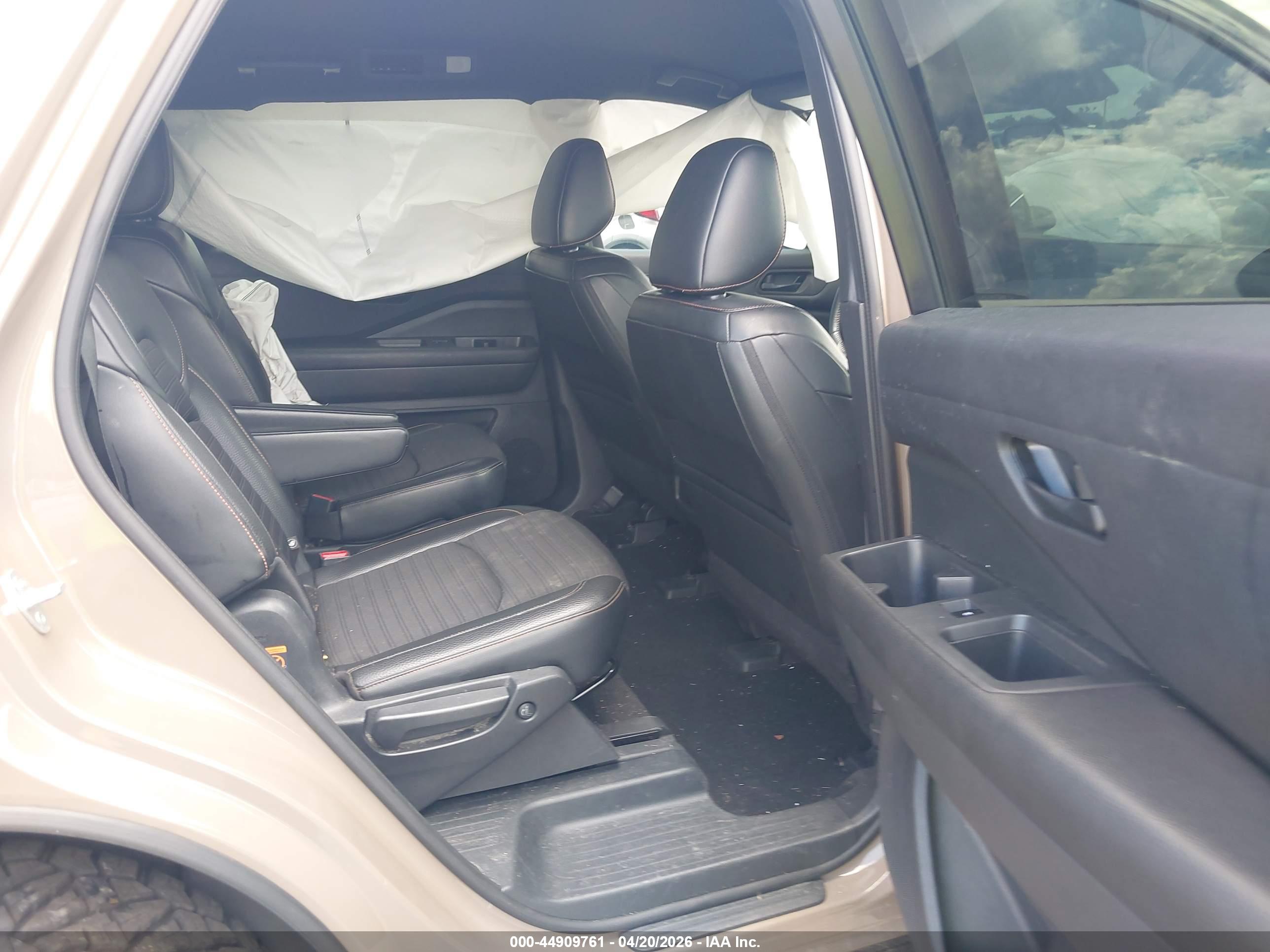NISSAN PATHFINDER image 8