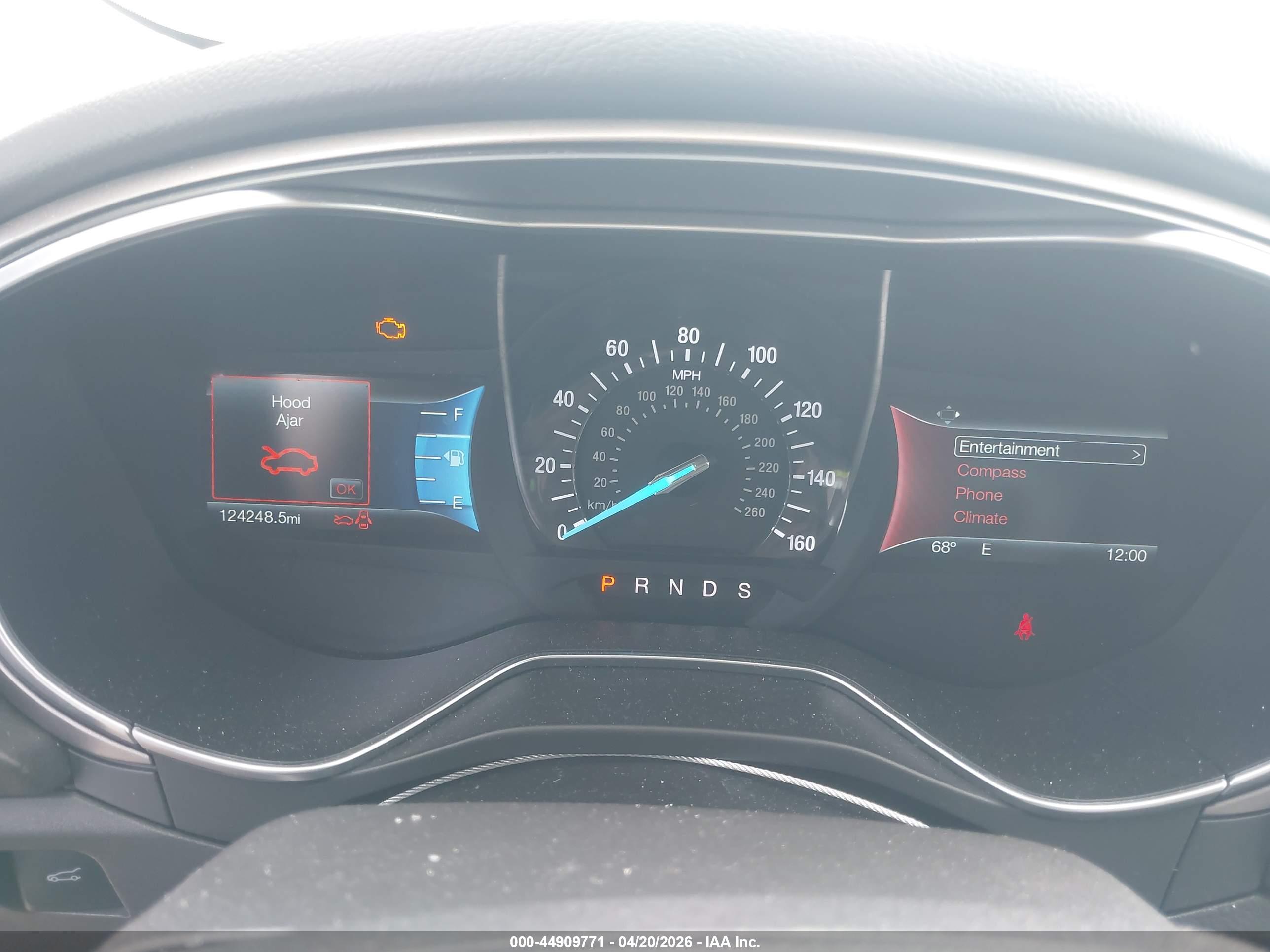 FORD FUSION image 7