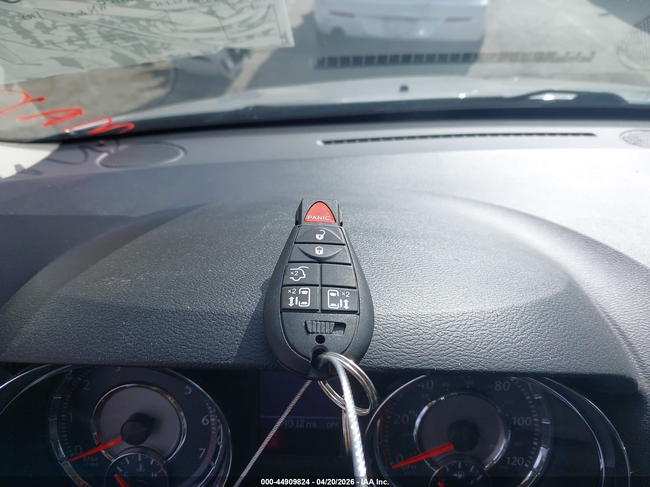 CHRYSLER TOWN image 11
