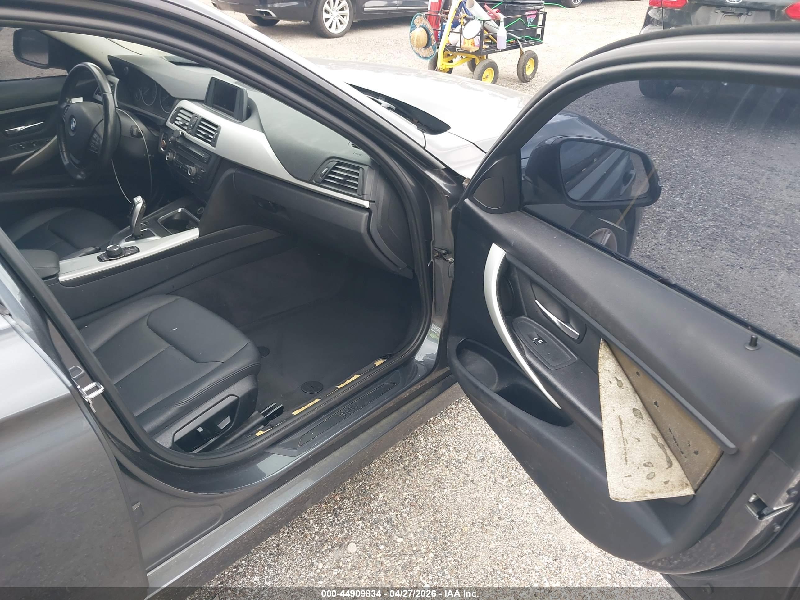 BMW 328I image 5