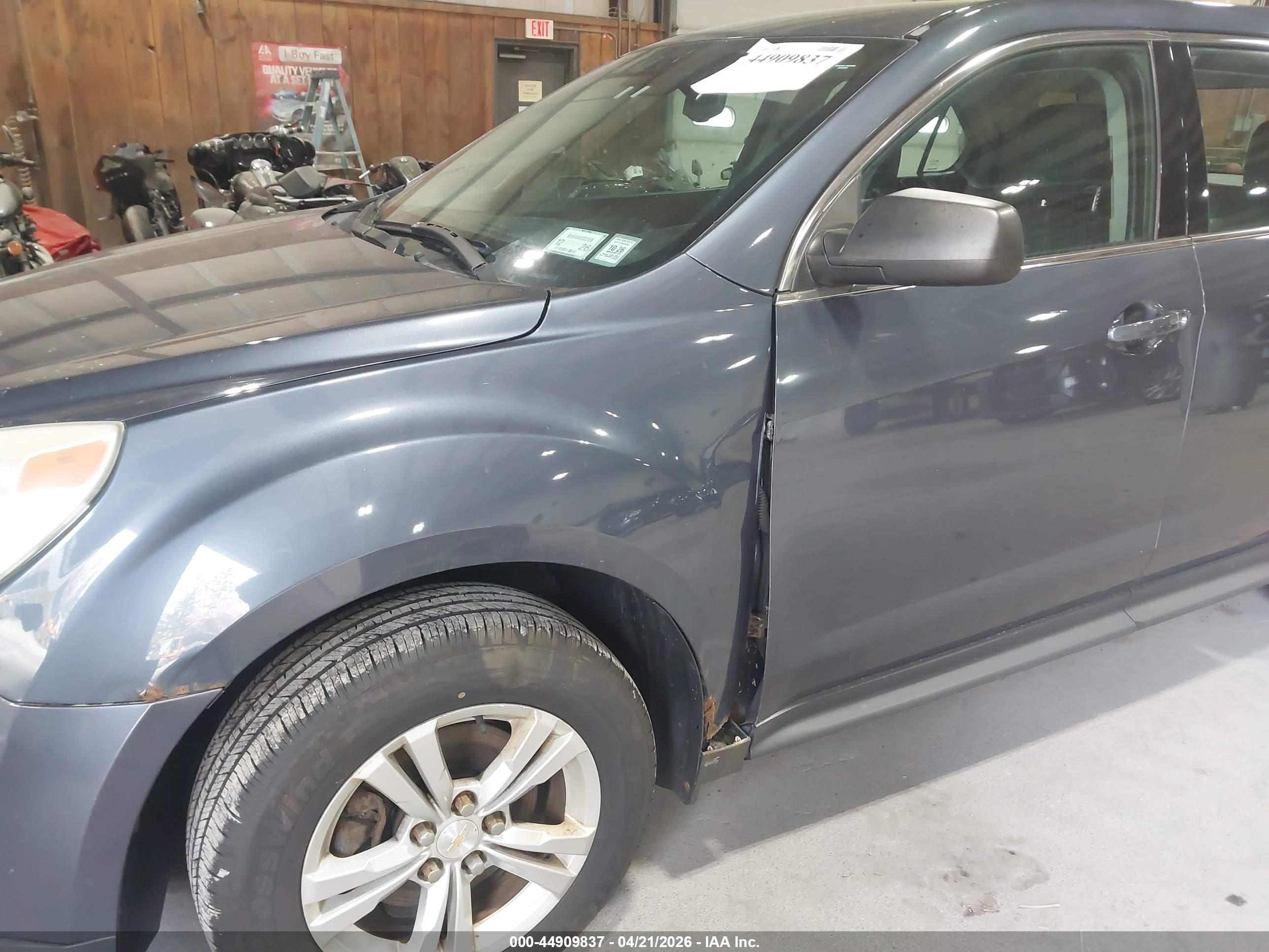 CHEVROLET EQUINOX image 6