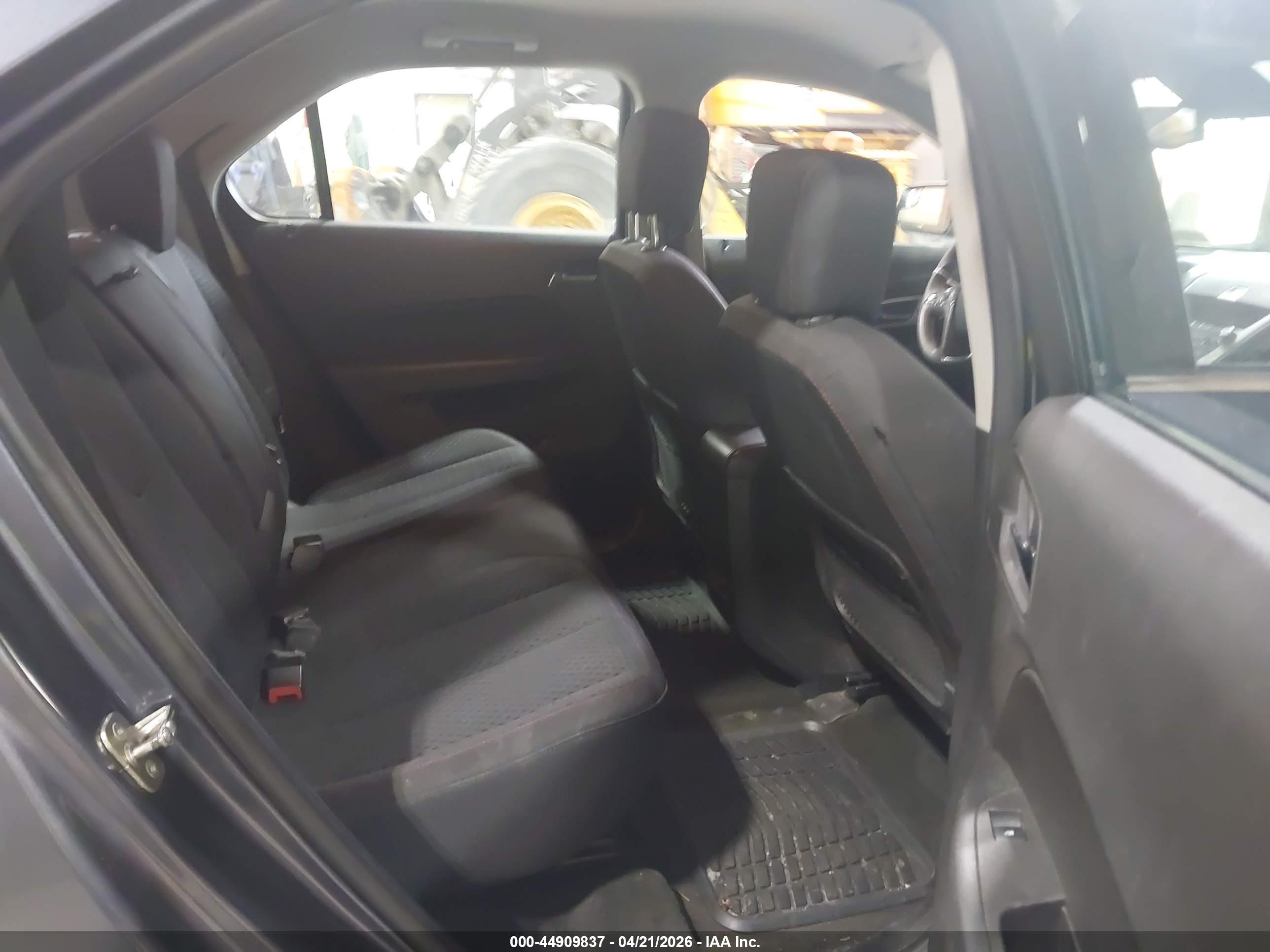 CHEVROLET EQUINOX image 8