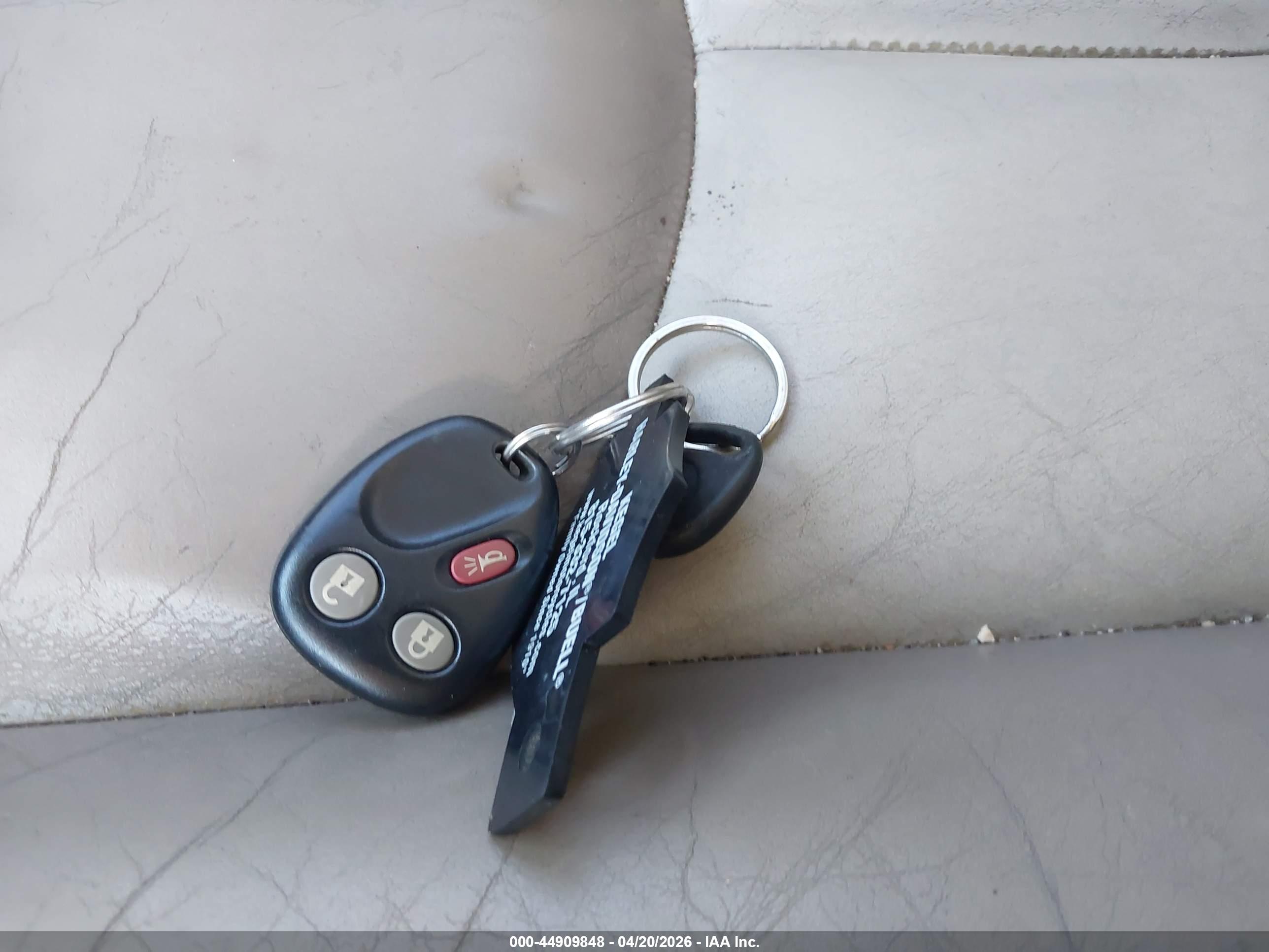 GMC YUKON image 11