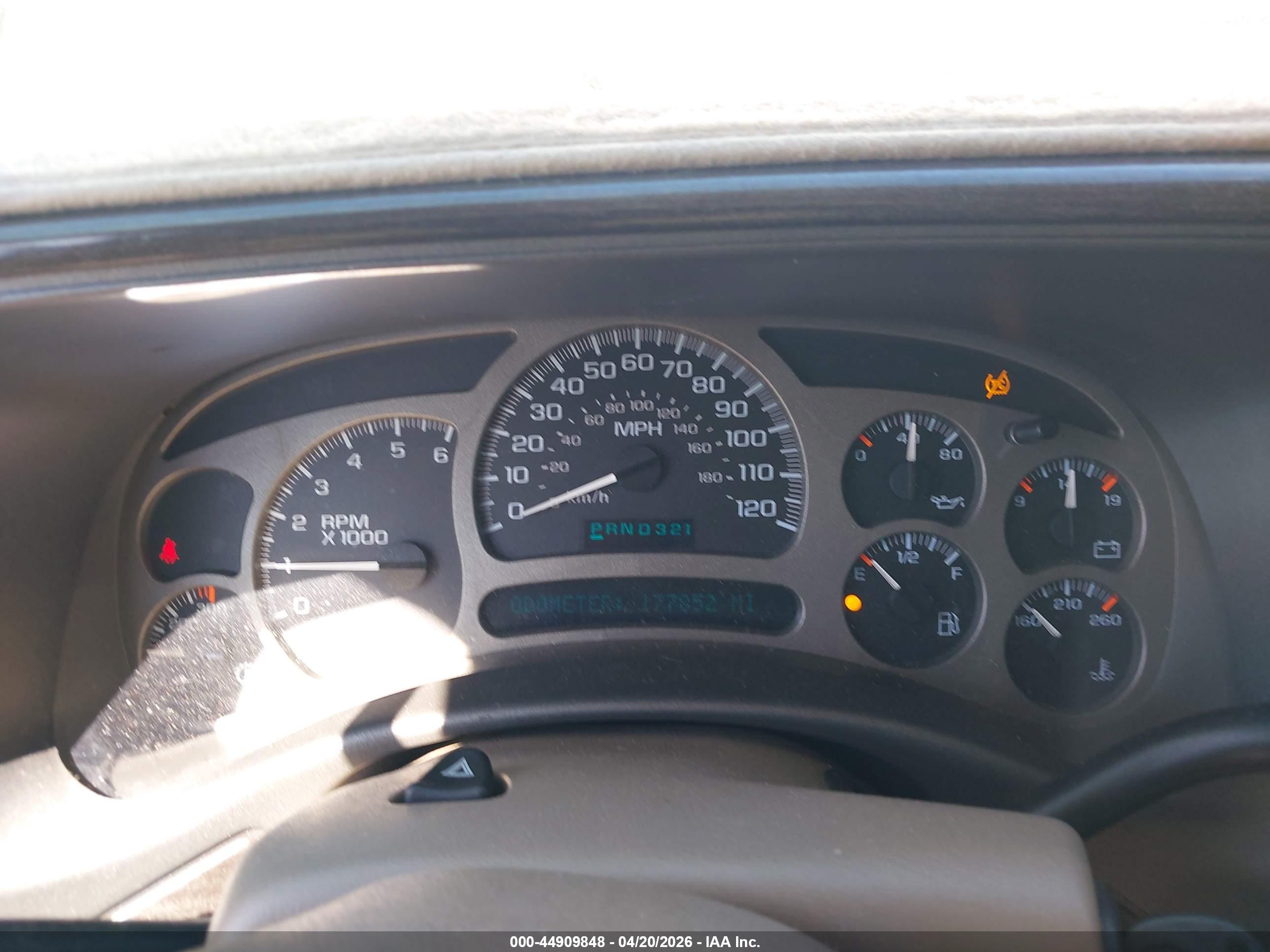 GMC YUKON image 7