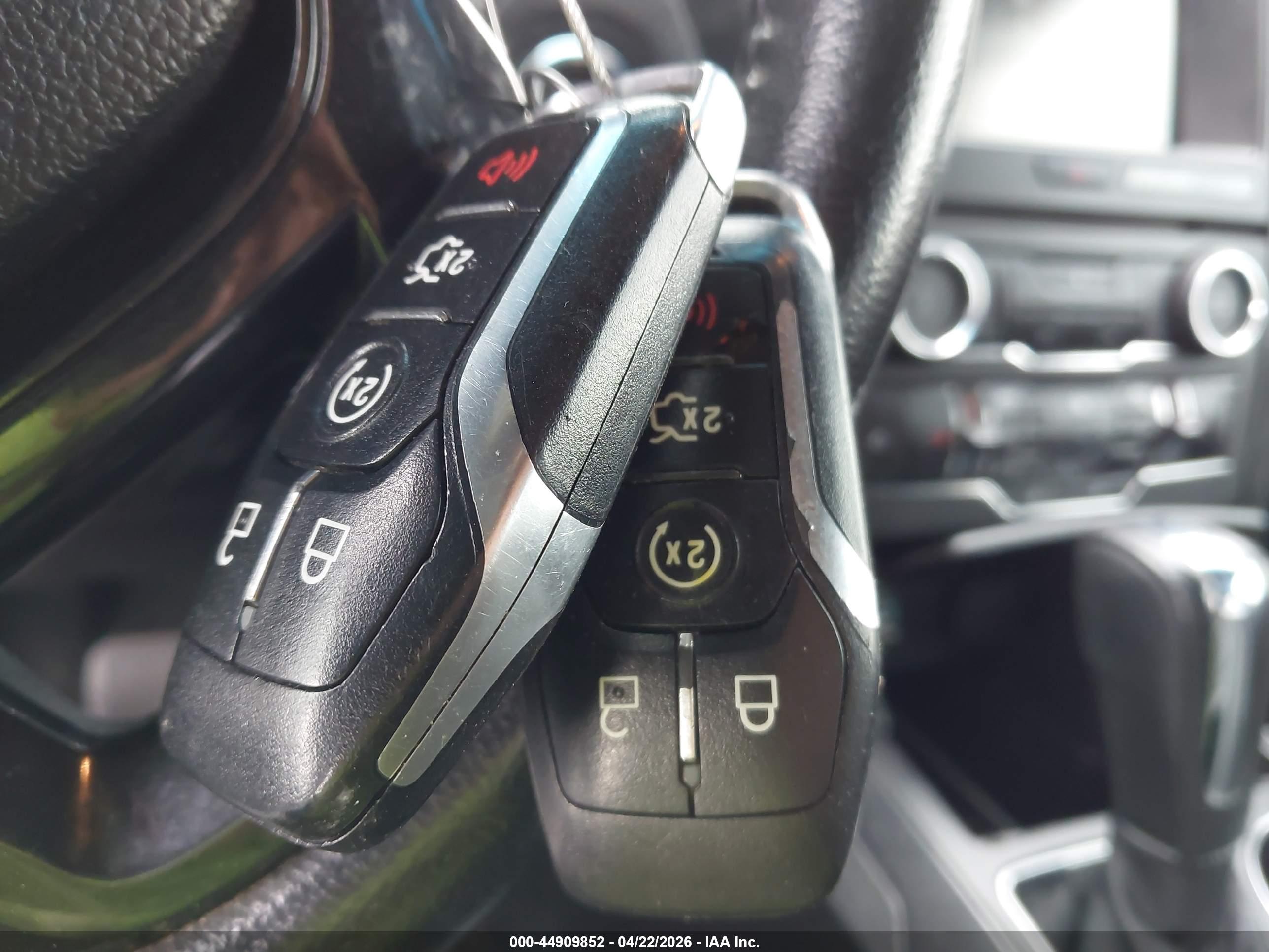 FORD EXPLORER image 11