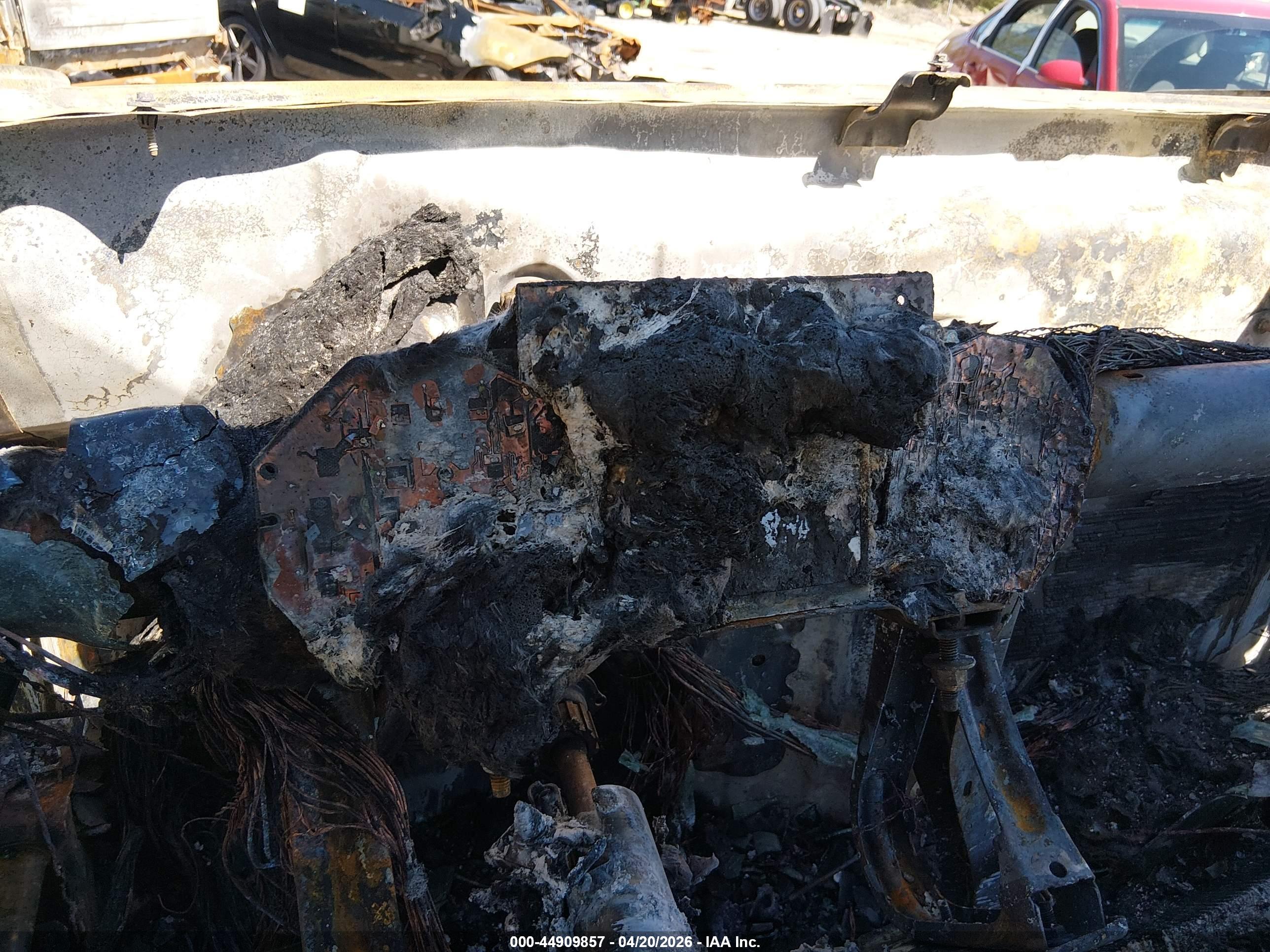CHEVROLET SILVERADO image 7