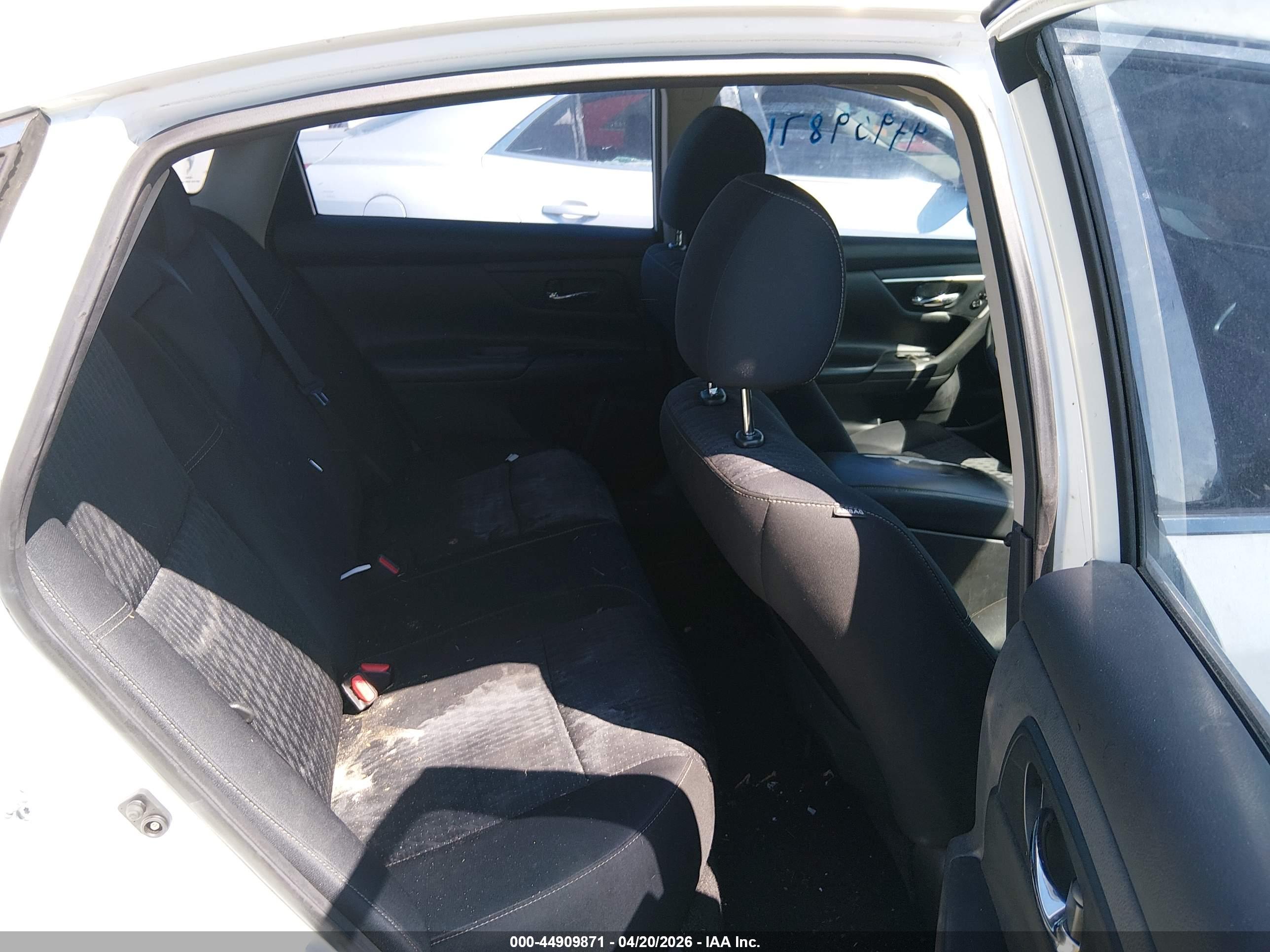 NISSAN ALTIMA image 8
