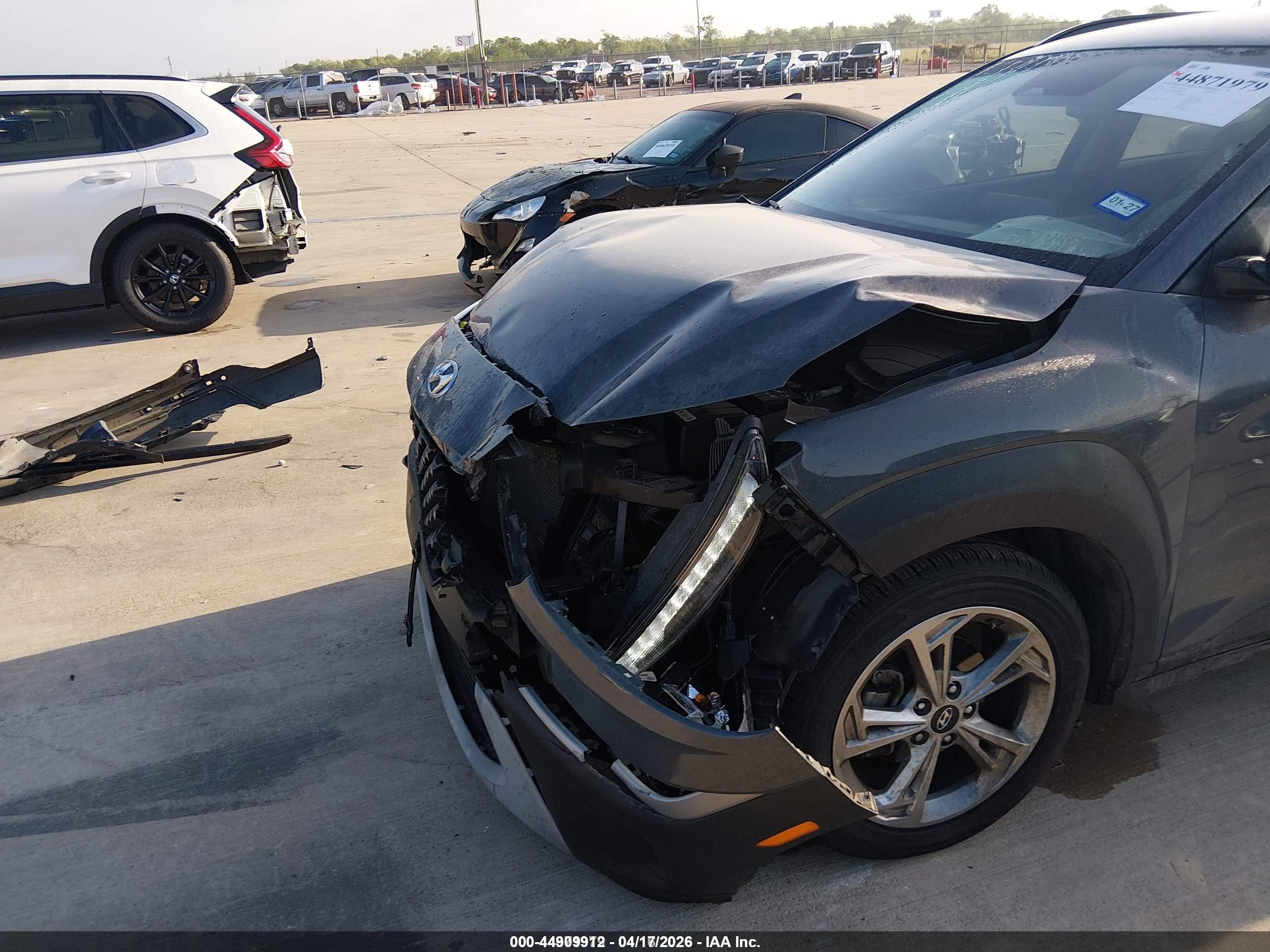 HYUNDAI KONA image 6