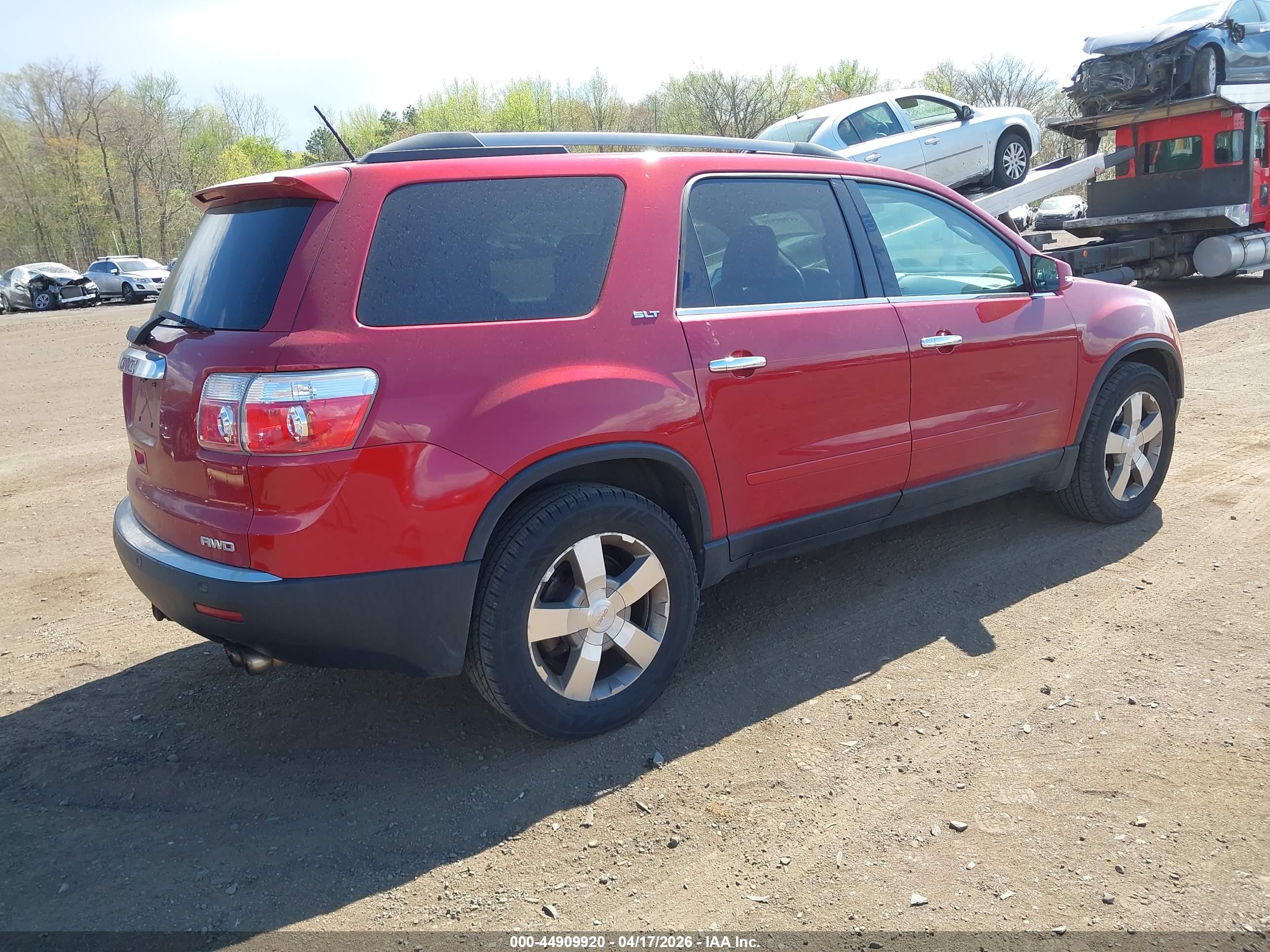 GMC ACADIA image 4