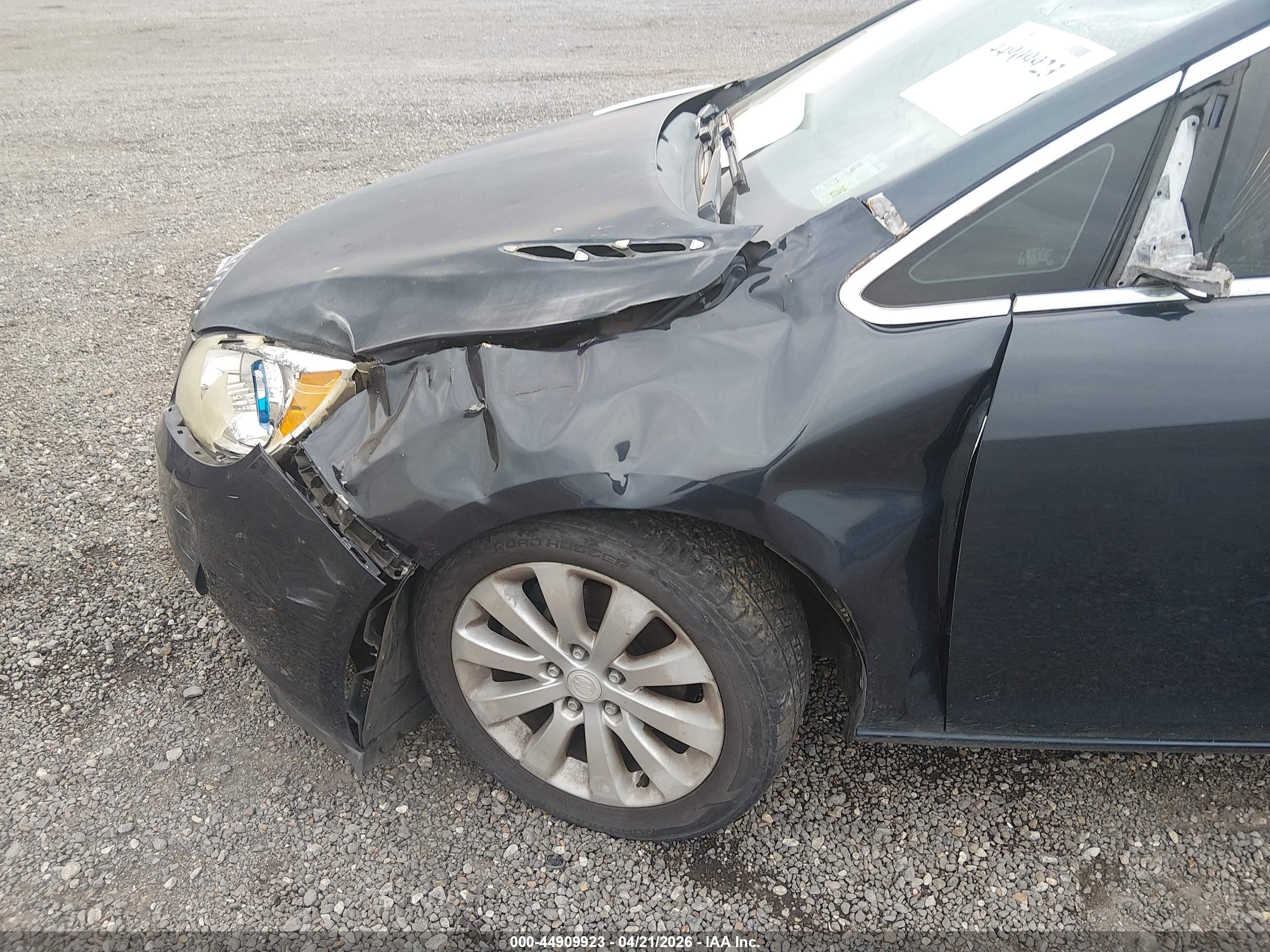 BUICK VERANO image 6