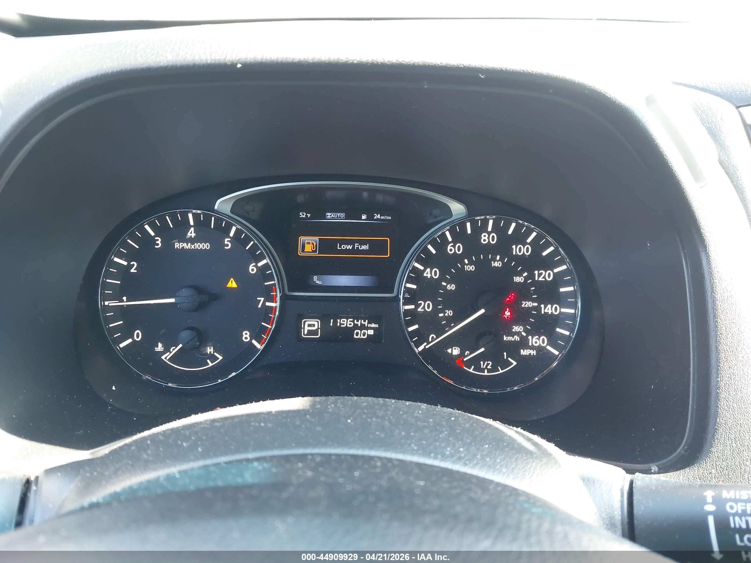 NISSAN PATHFINDER image 7