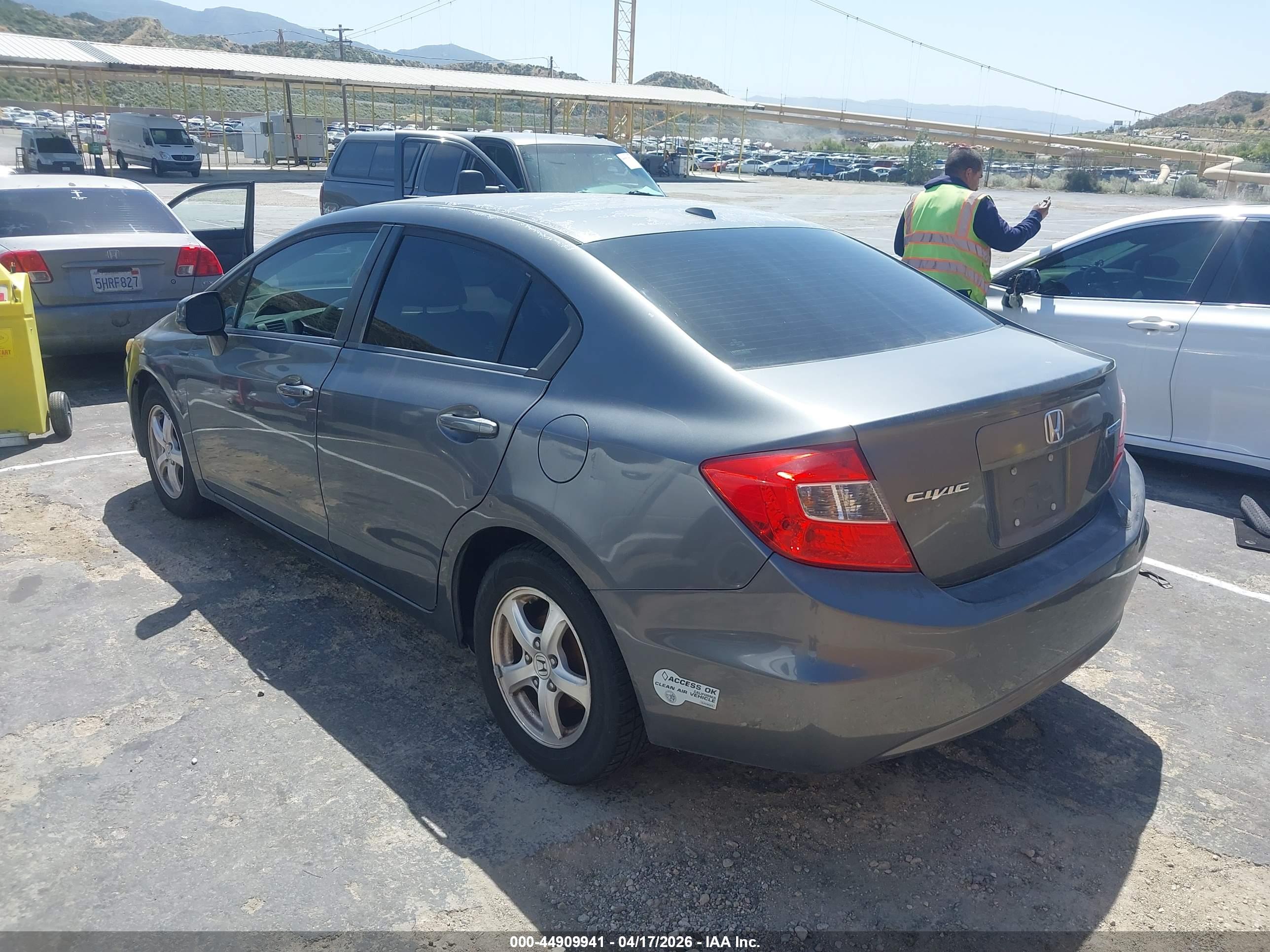 HONDA CIVIC image 3
