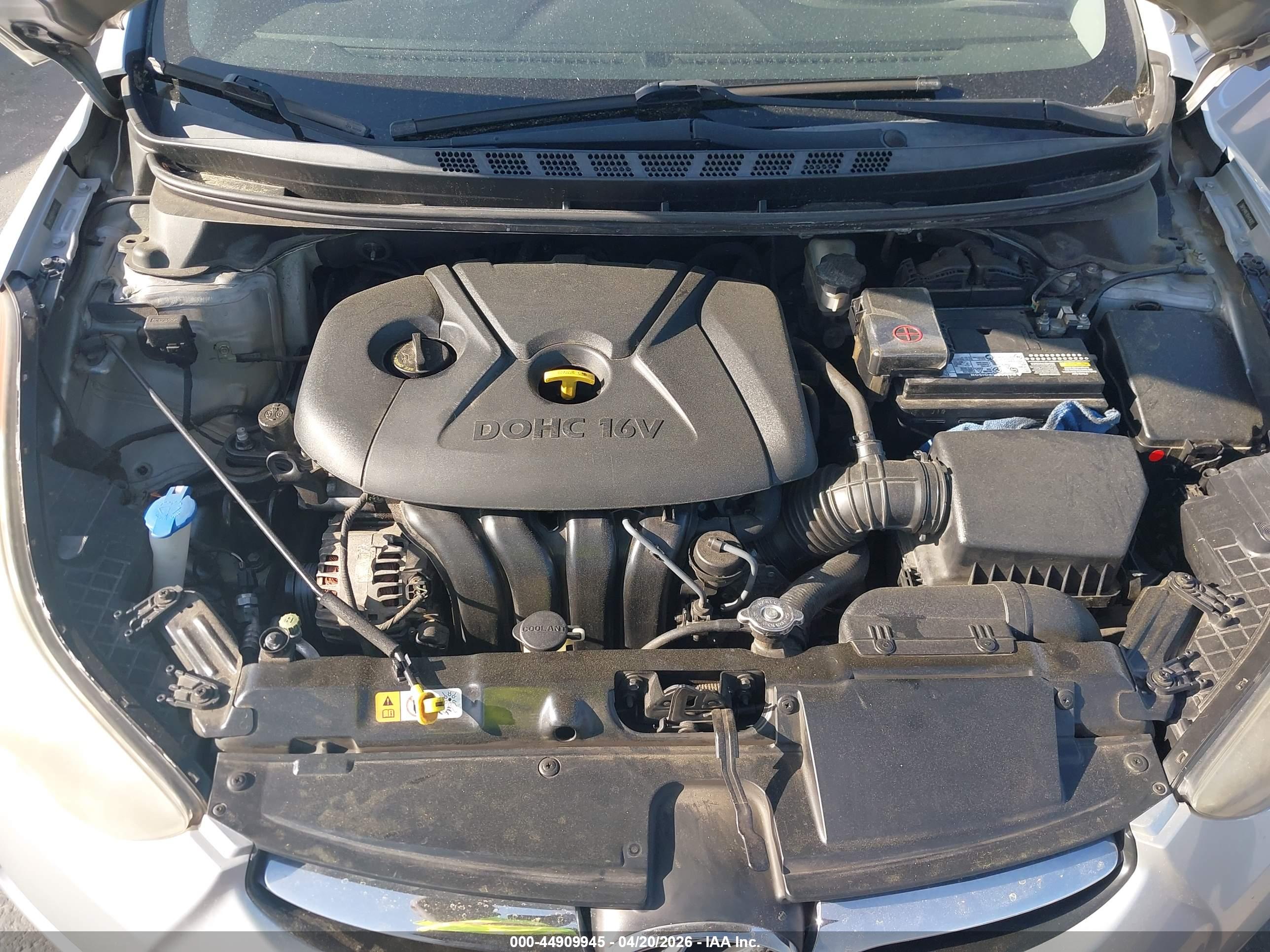 HYUNDAI ELANTRA image 10