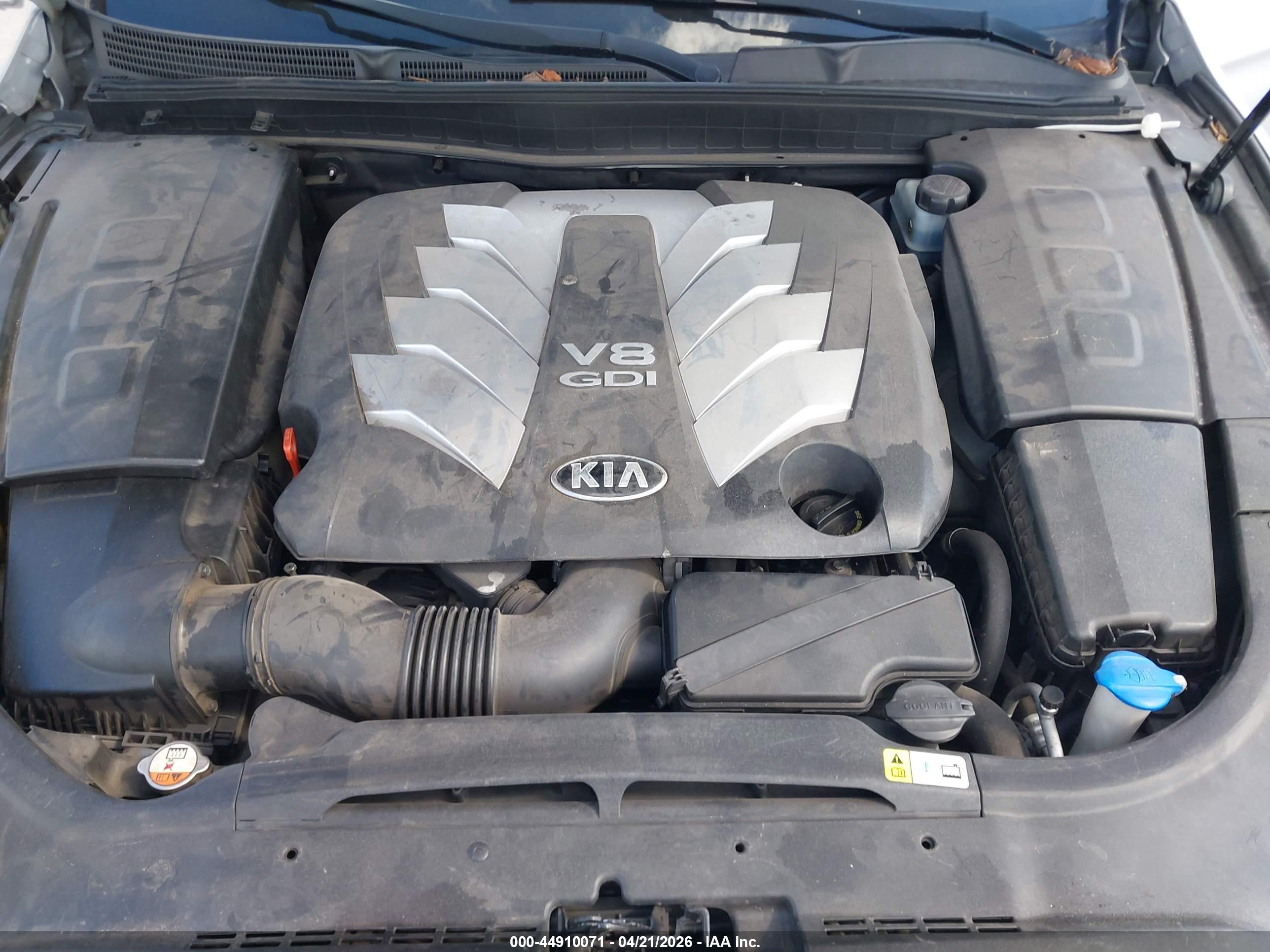 KIA K900 image 10