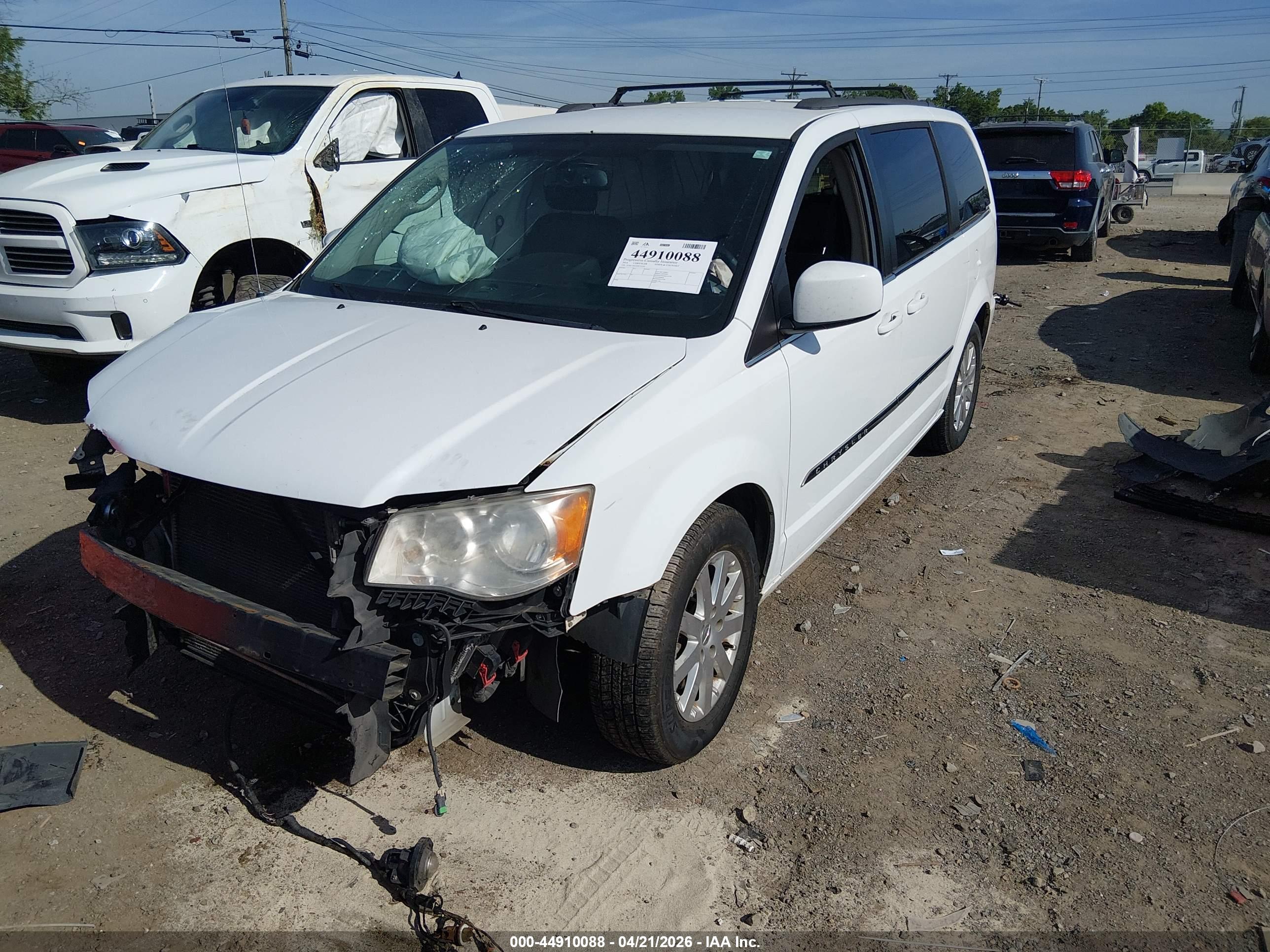 CHRYSLER TOWN image 2