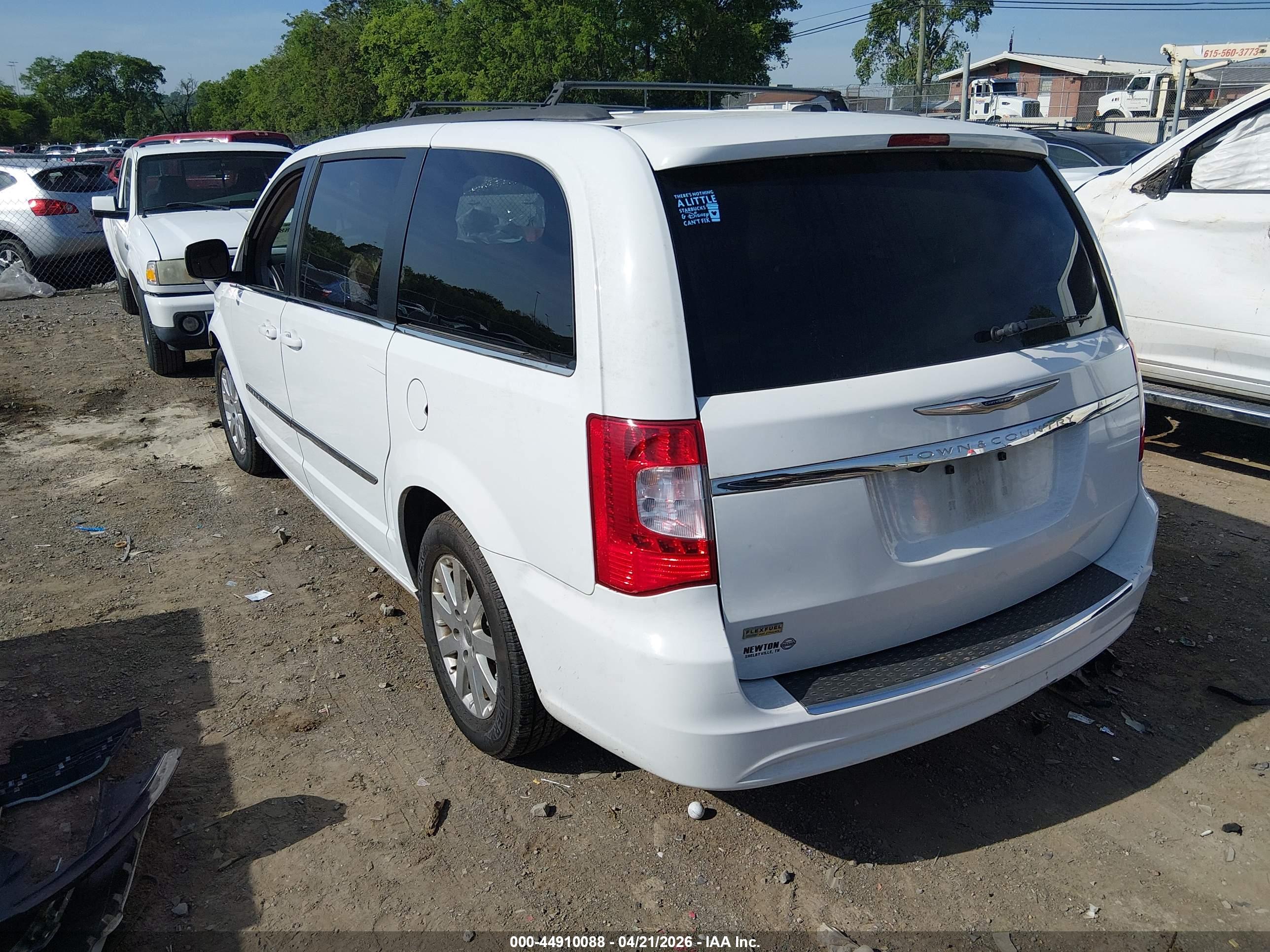 CHRYSLER TOWN image 3