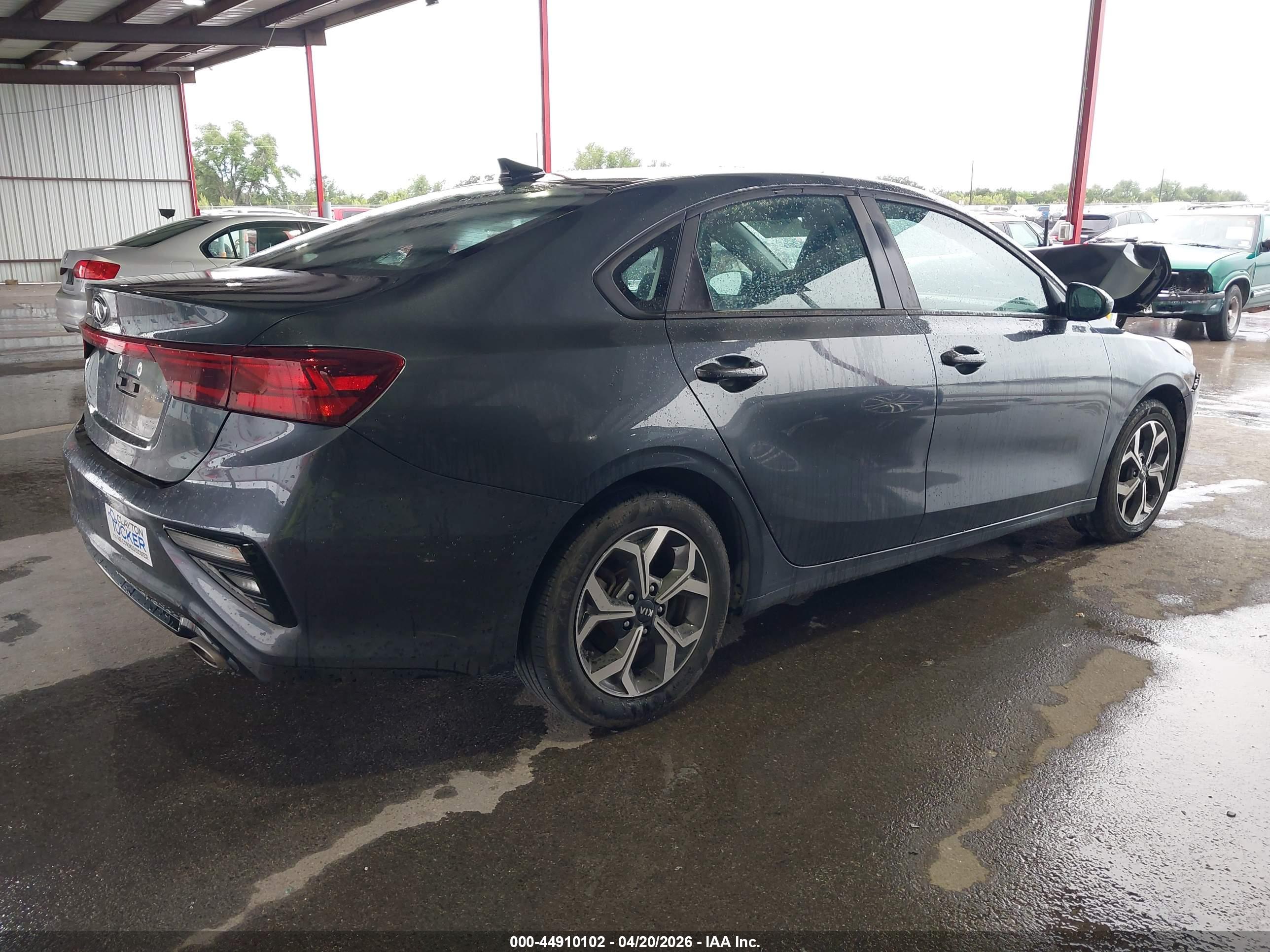 KIA FORTE image 4