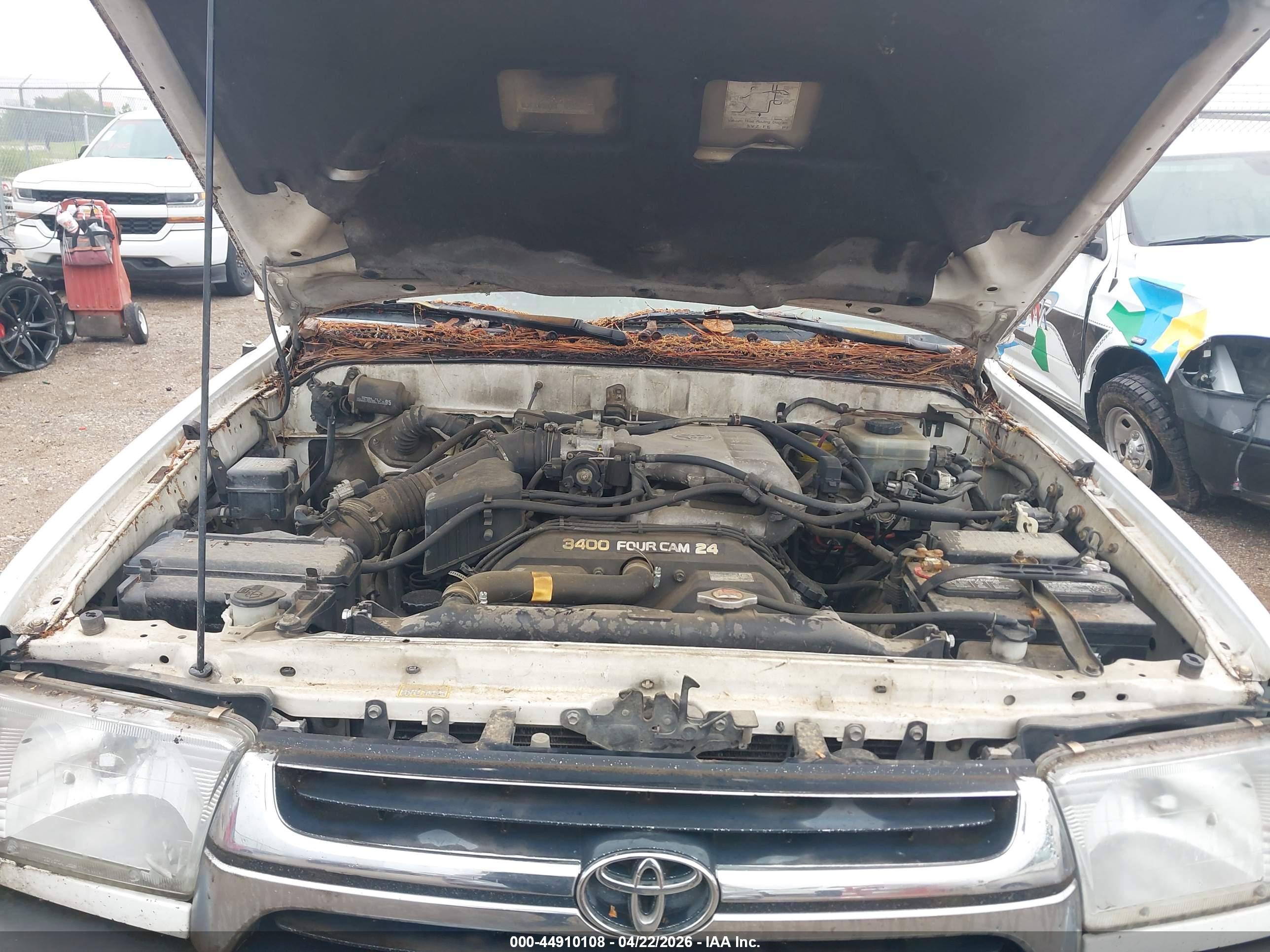 TOYOTA 4RUNNER image 10