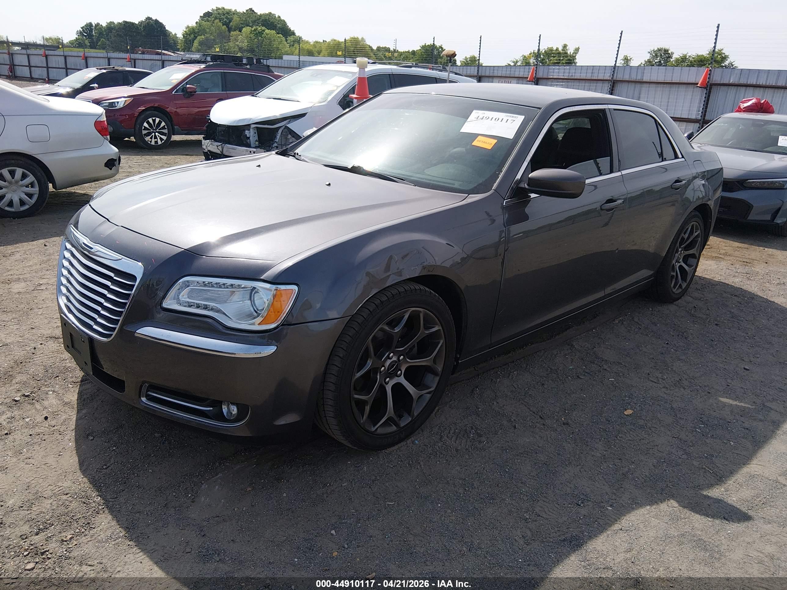 CHRYSLER 300 image 2