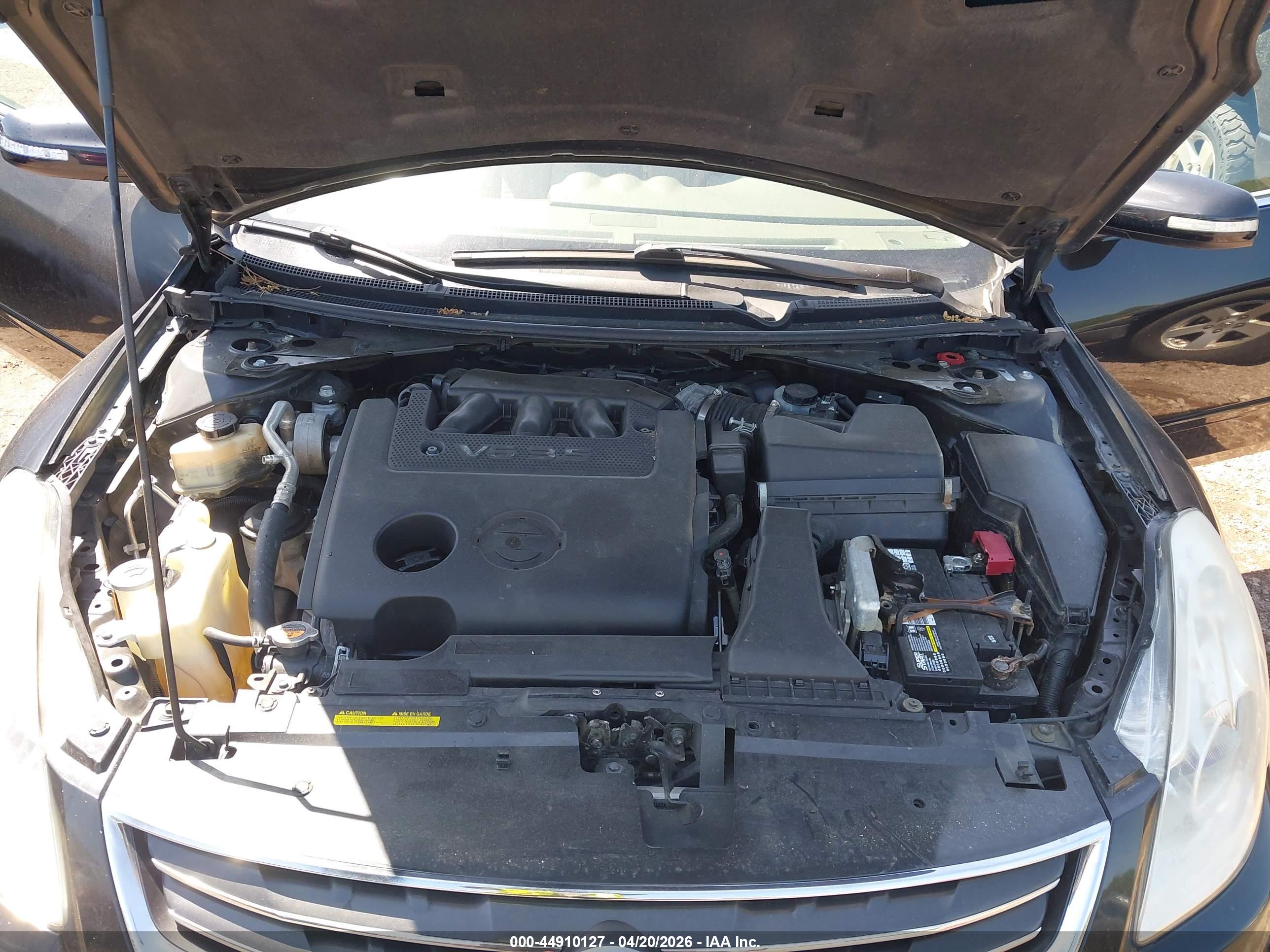 NISSAN ALTIMA image 10