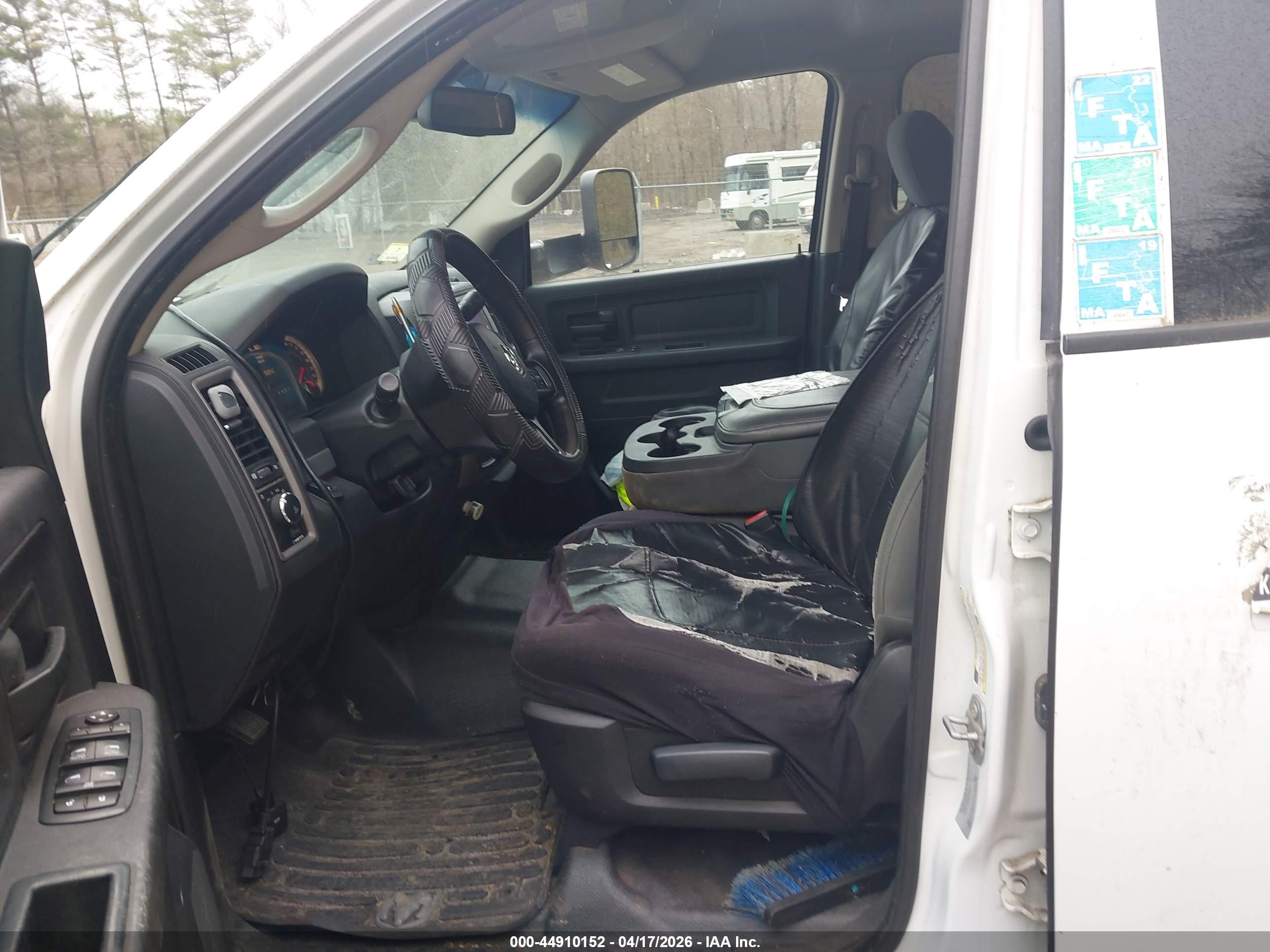 RAM 3500 image 7