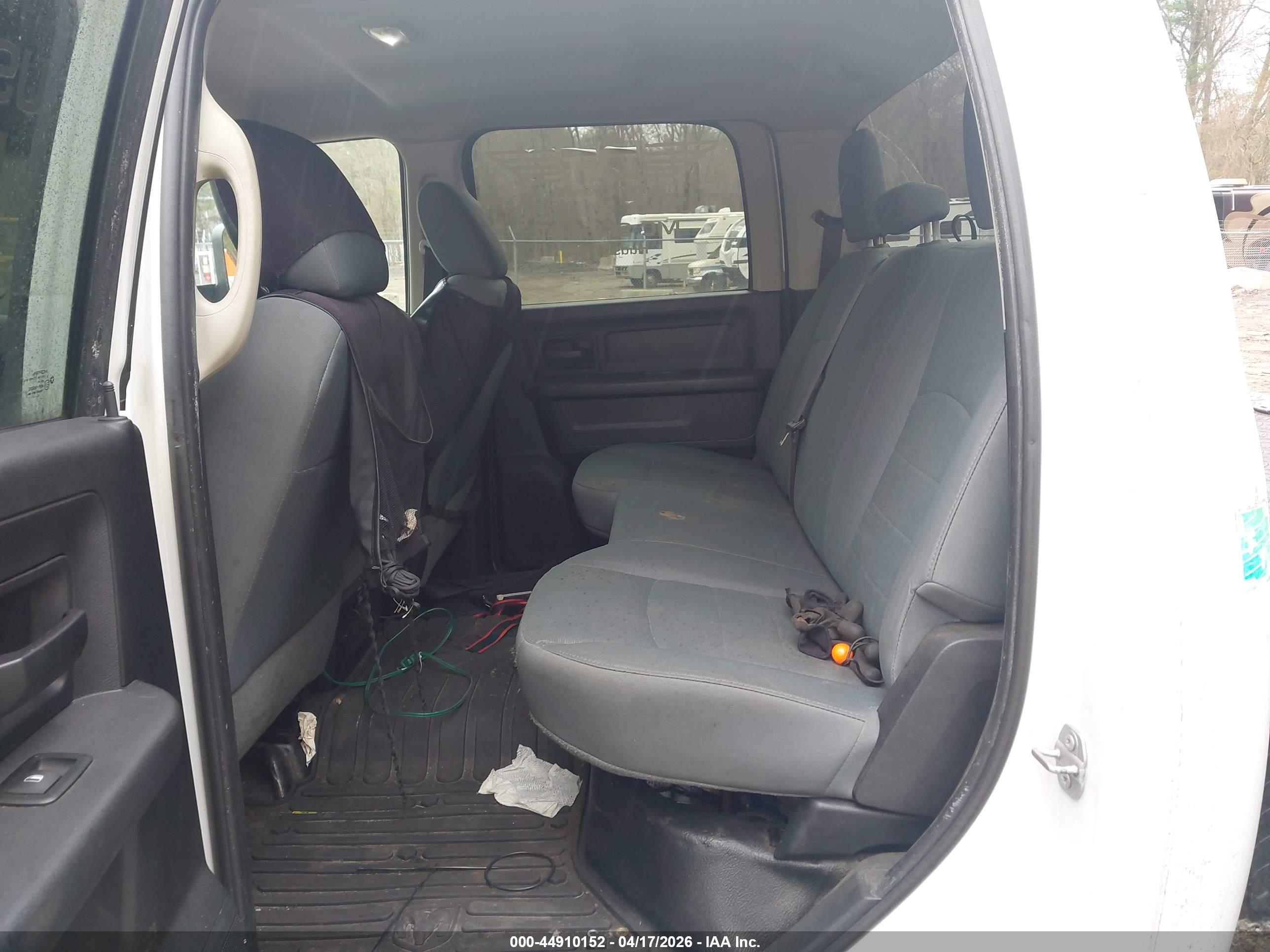 RAM 3500 image 8
