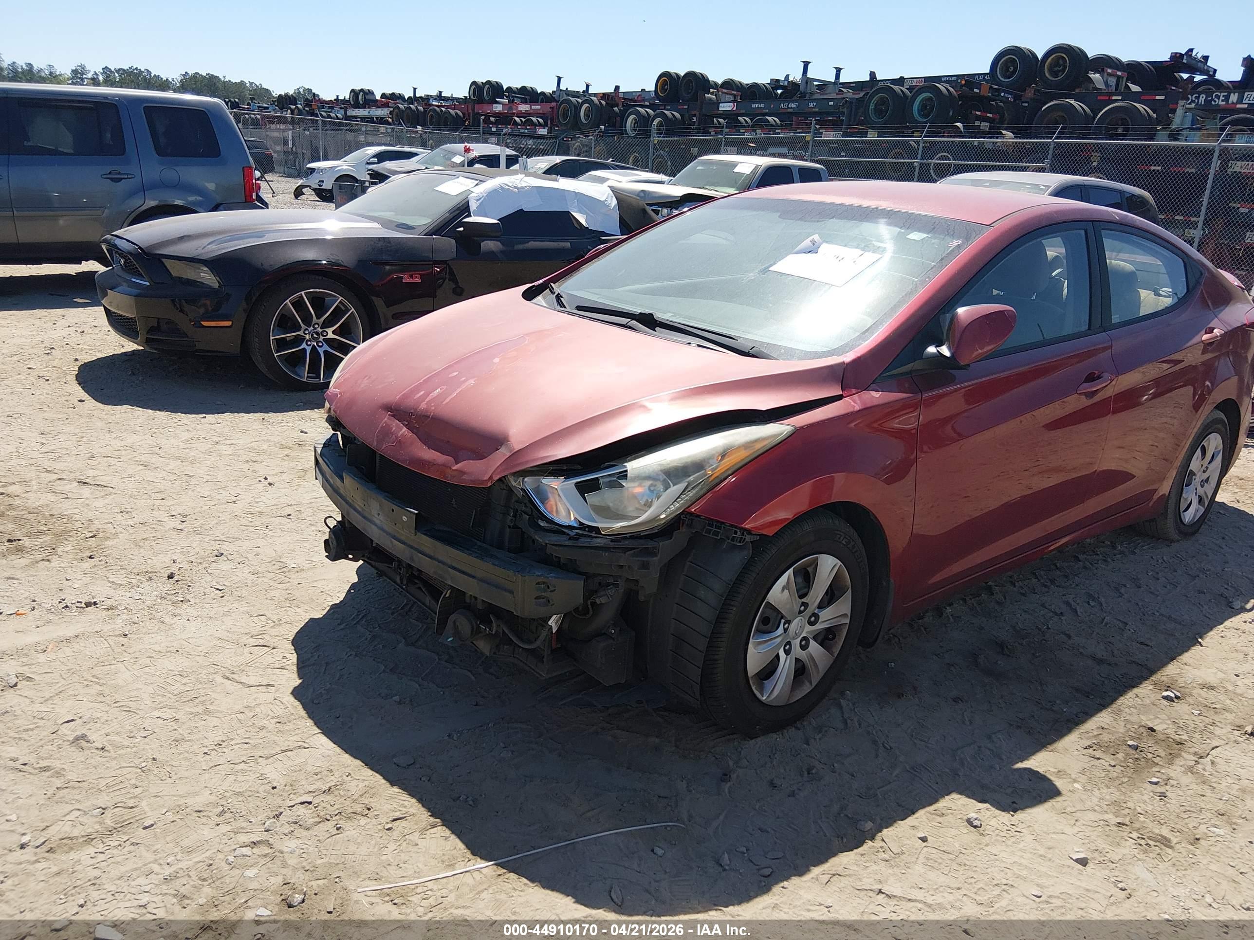 HYUNDAI ELANTRA image 2