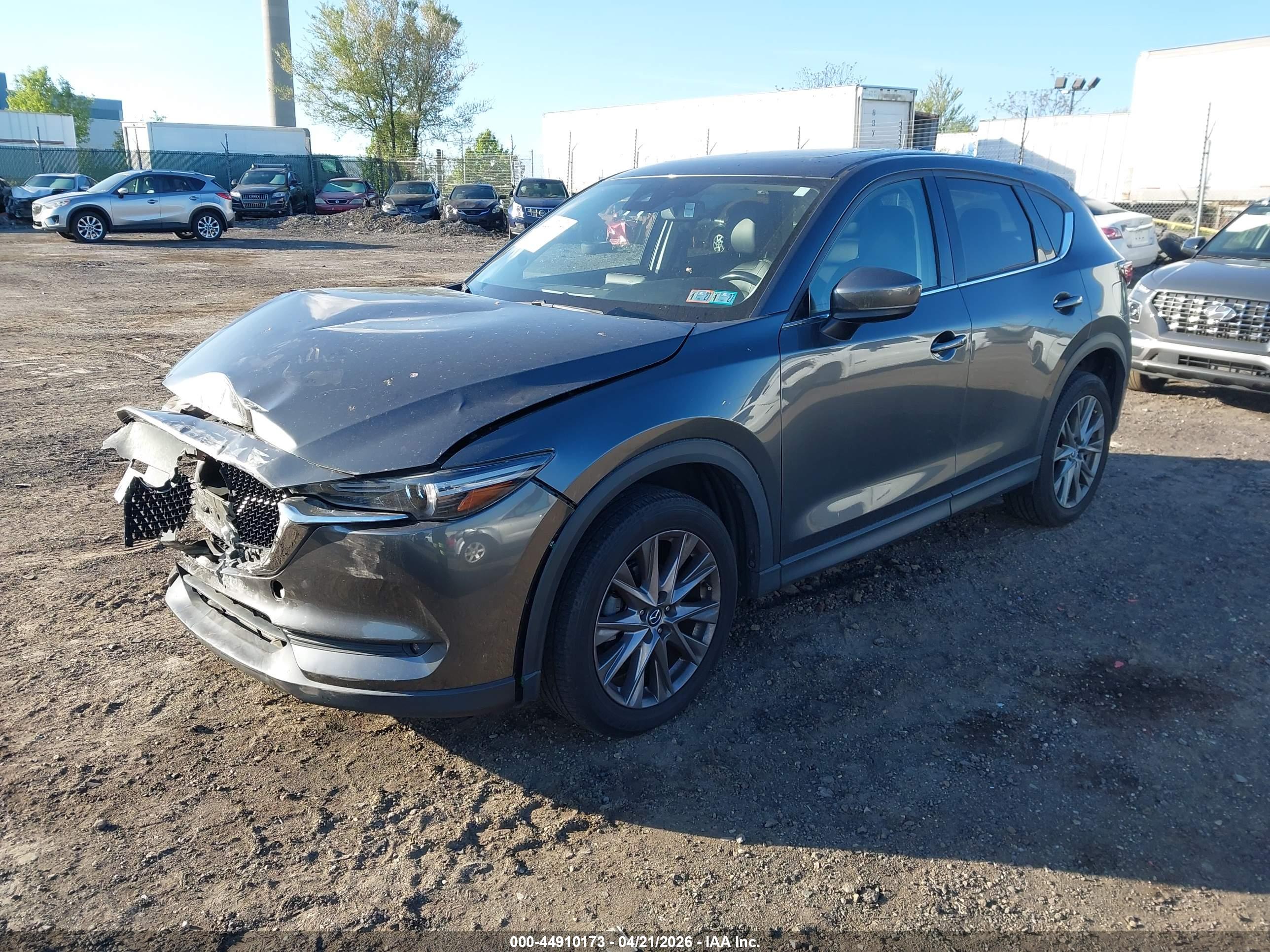 MAZDA CX-5 image 2