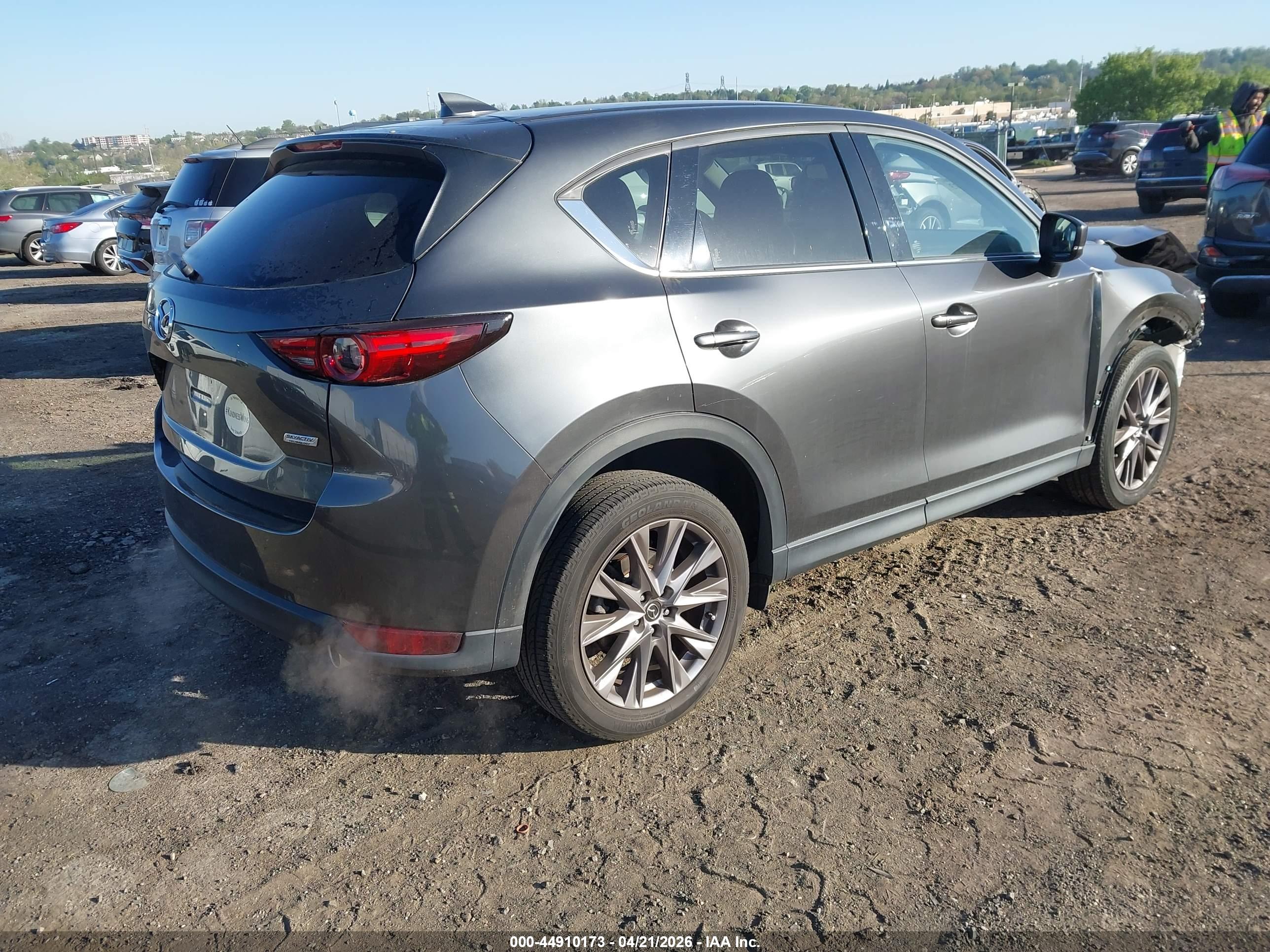 MAZDA CX-5 image 4