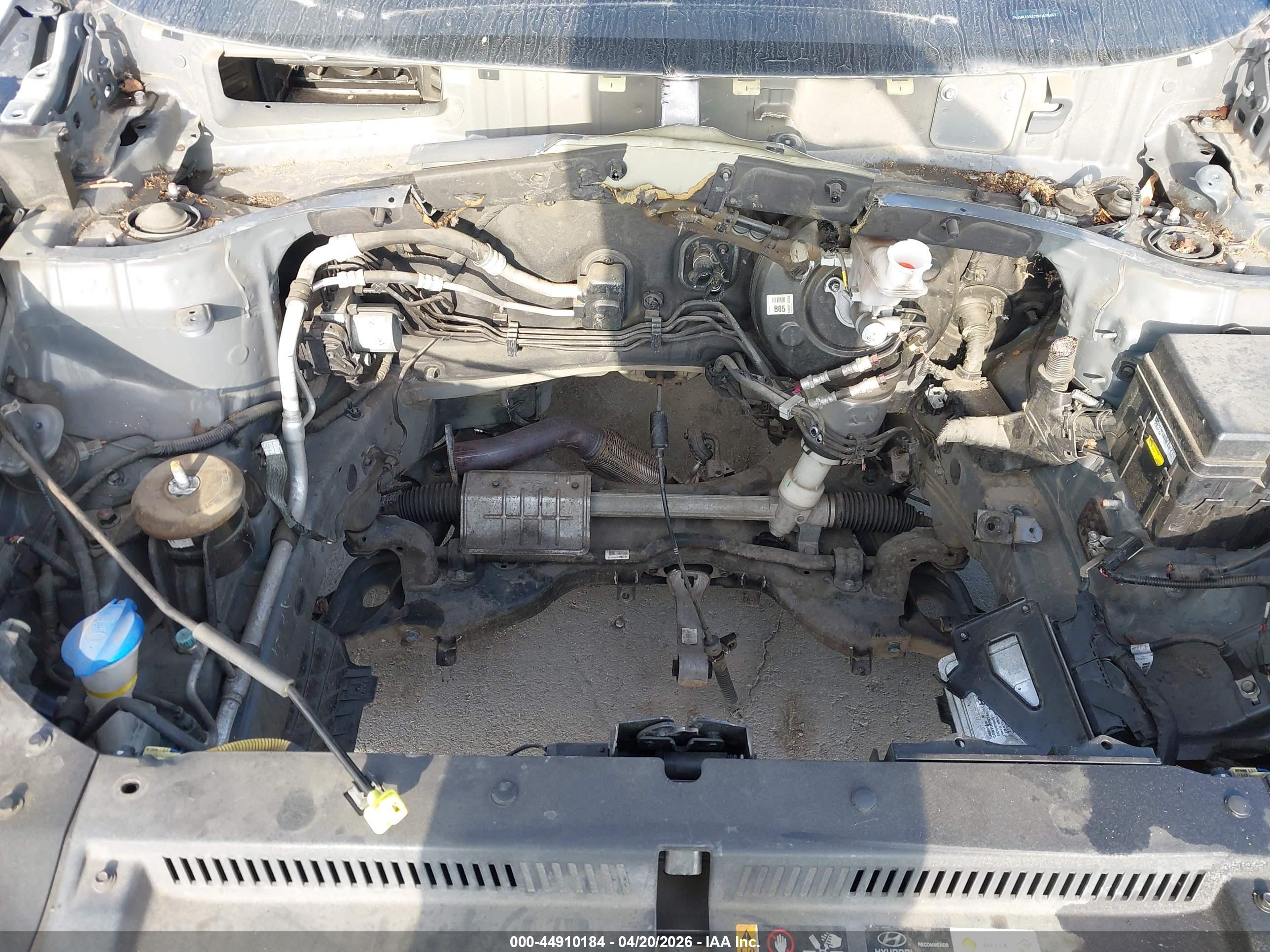 HYUNDAI TUCSON image 10