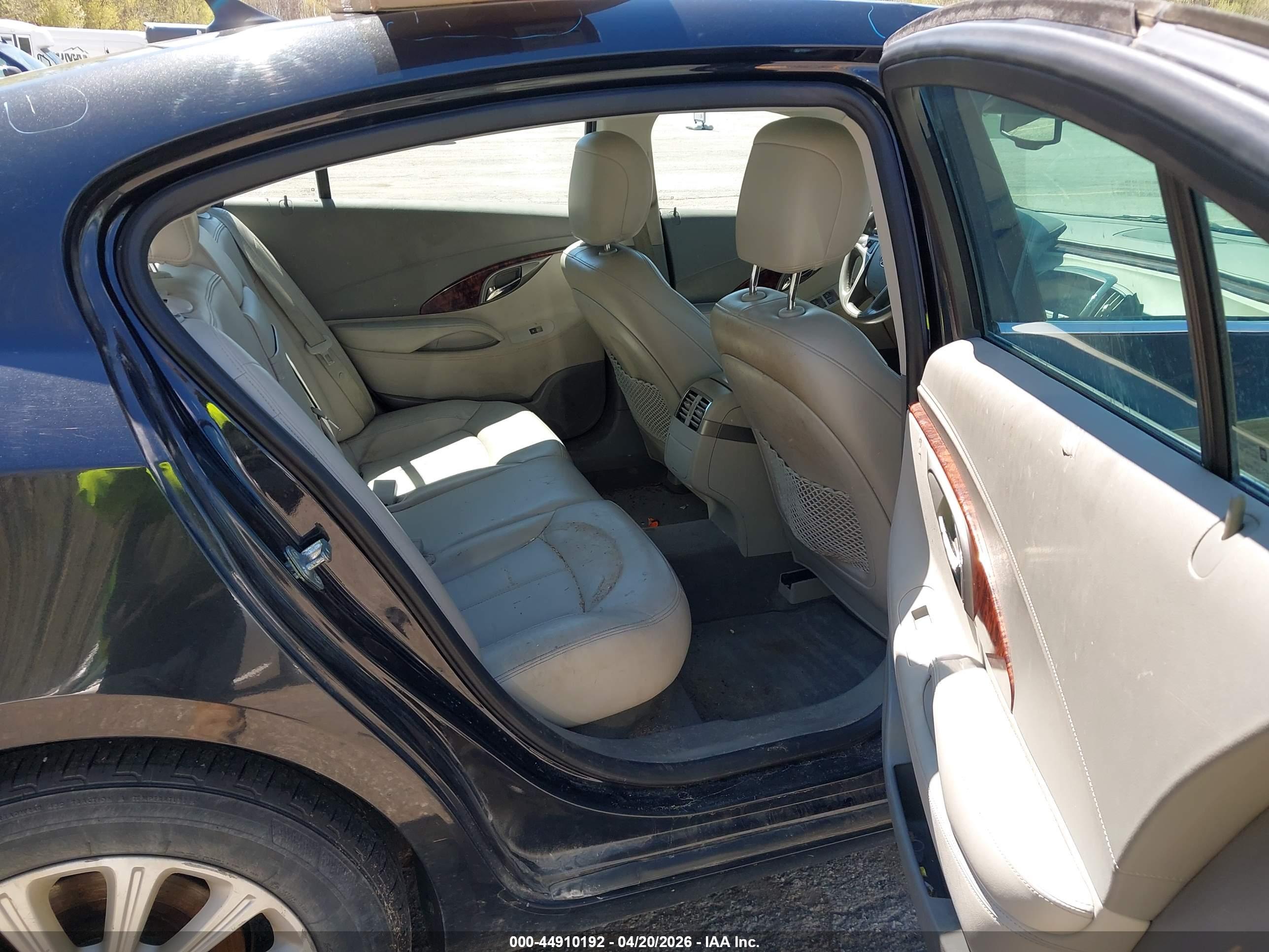 BUICK LACROSSE image 8