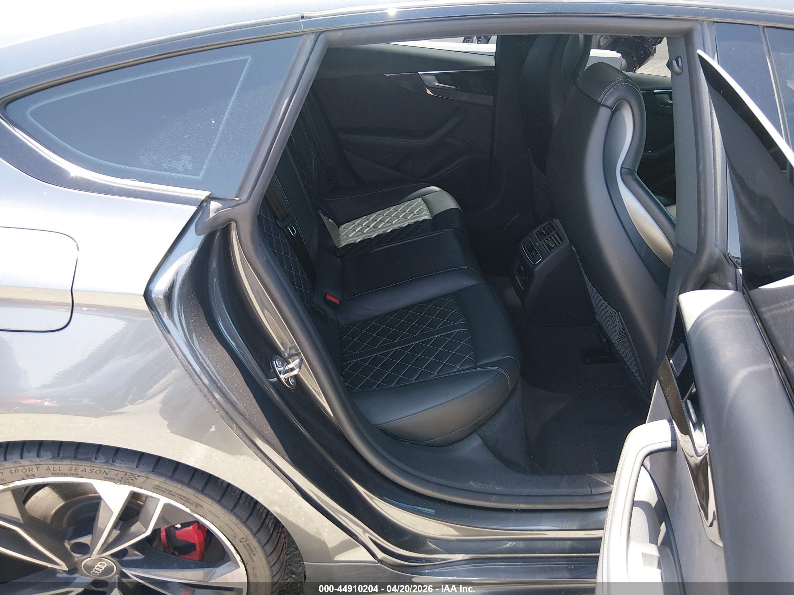 AUDI S5 image 8