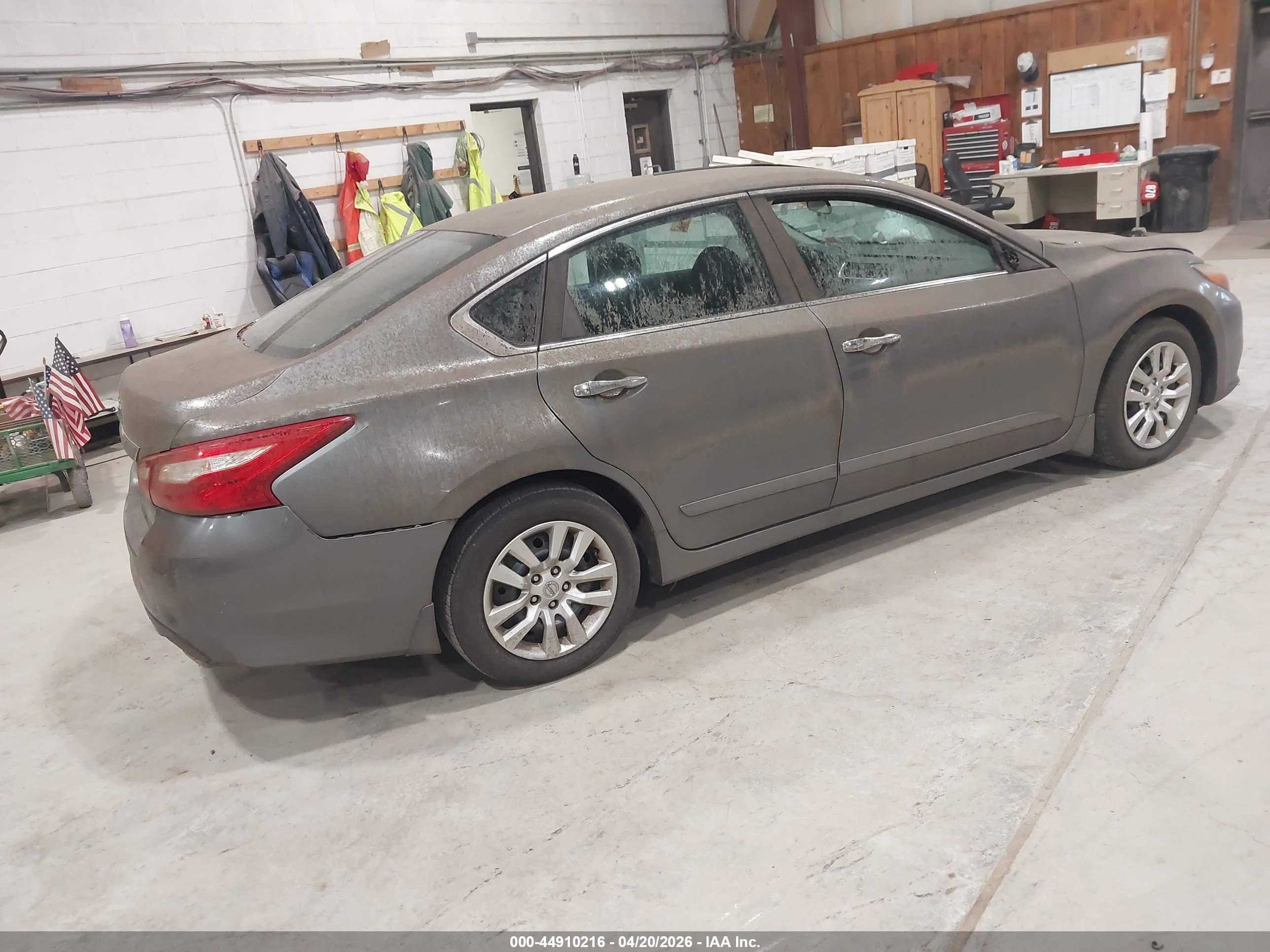 NISSAN ALTIMA image 4