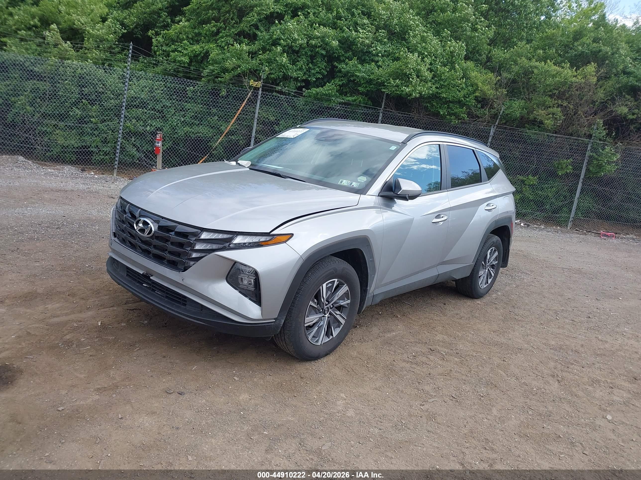 HYUNDAI TUCSON image 2