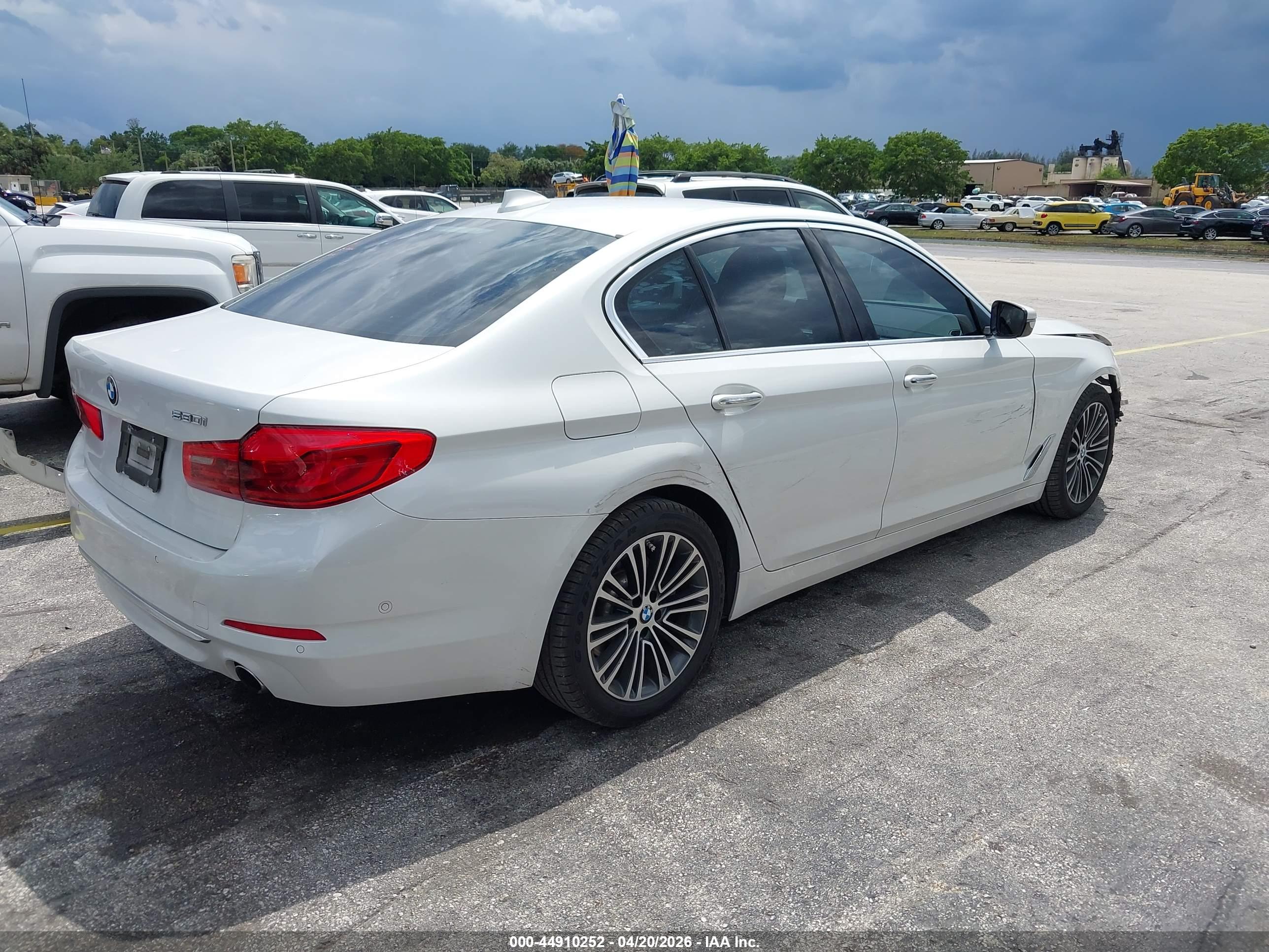 BMW 530I image 4