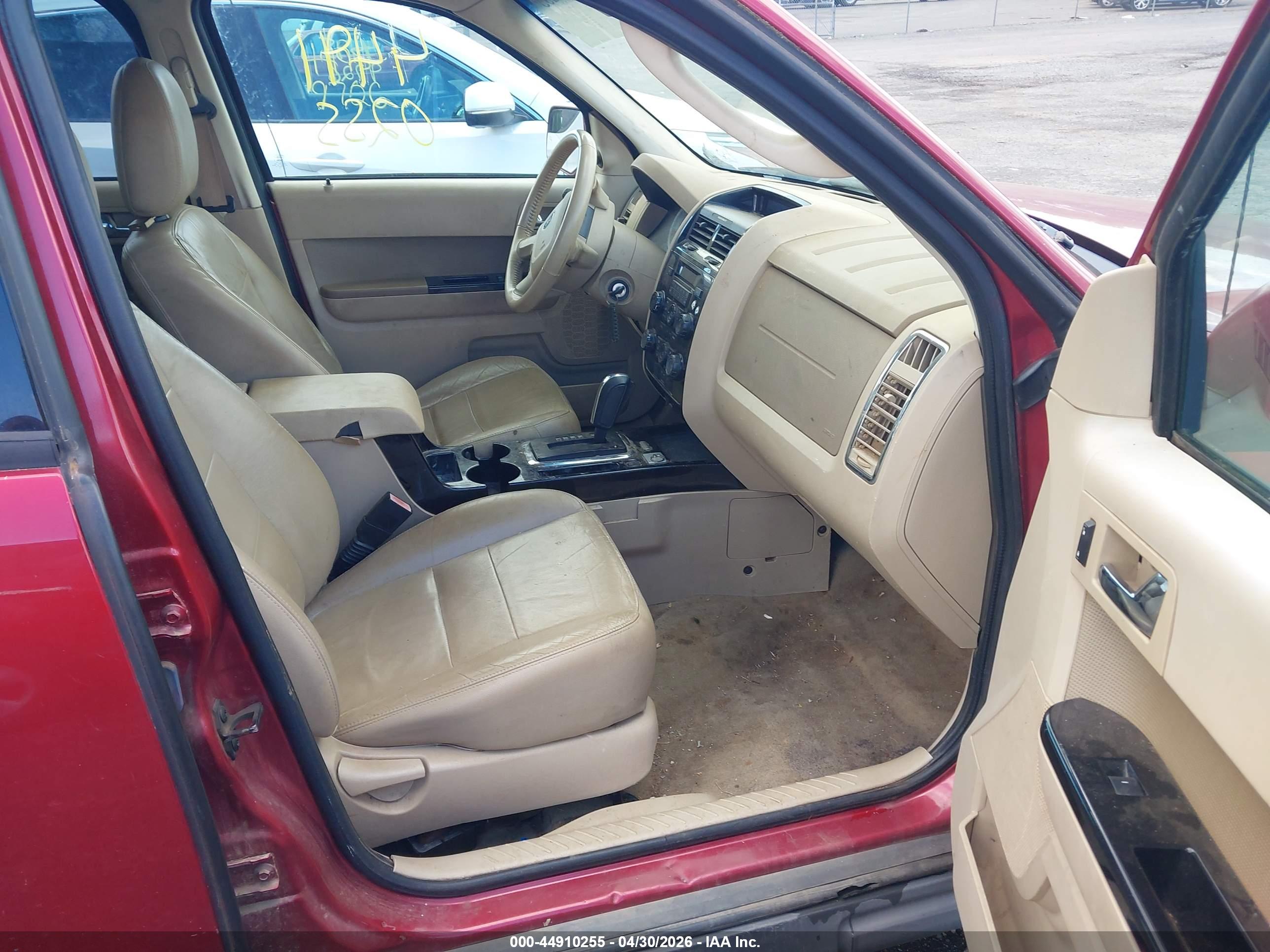 FORD ESCAPE image 5