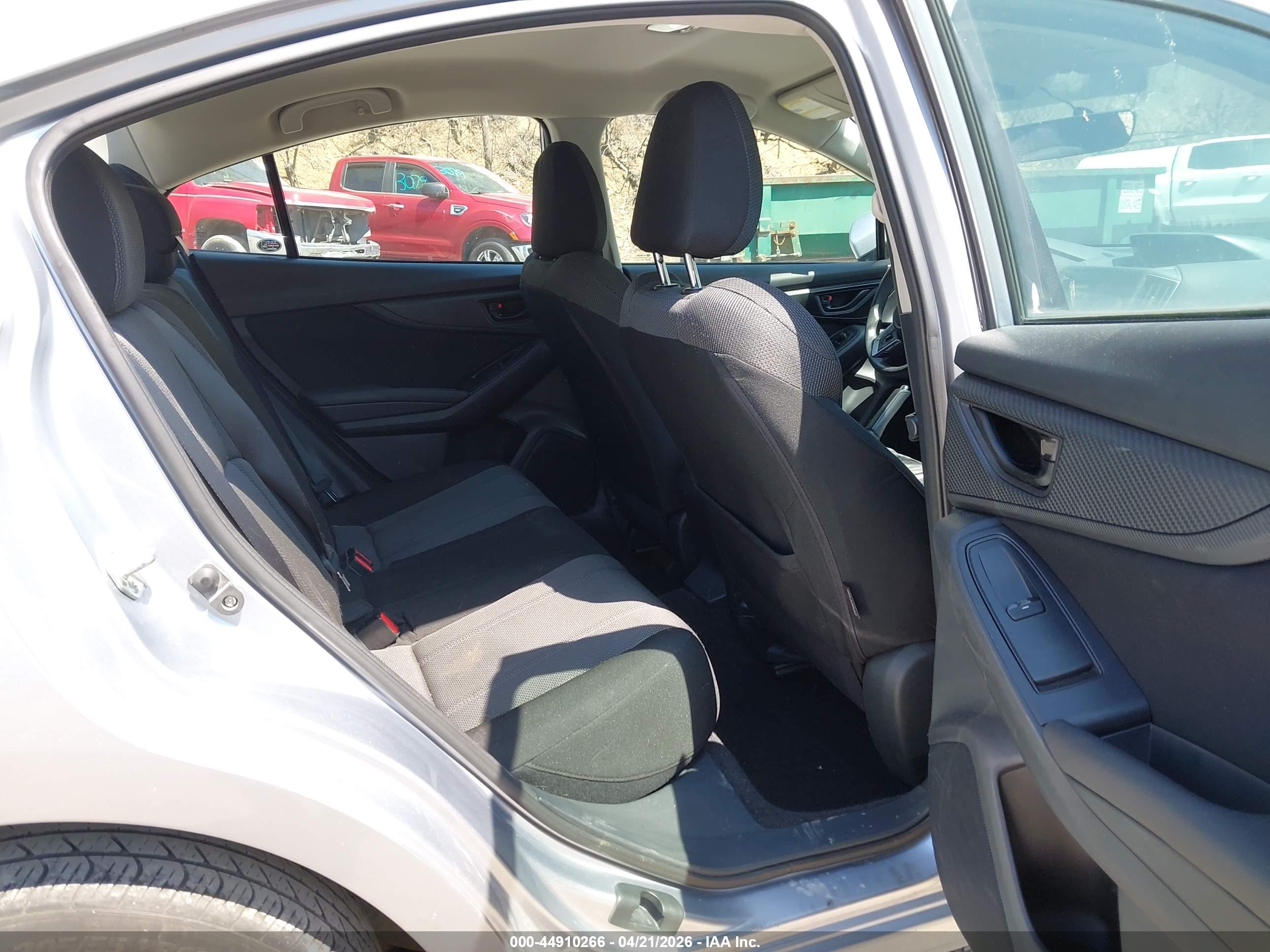 SUBARU IMPREZA image 8
