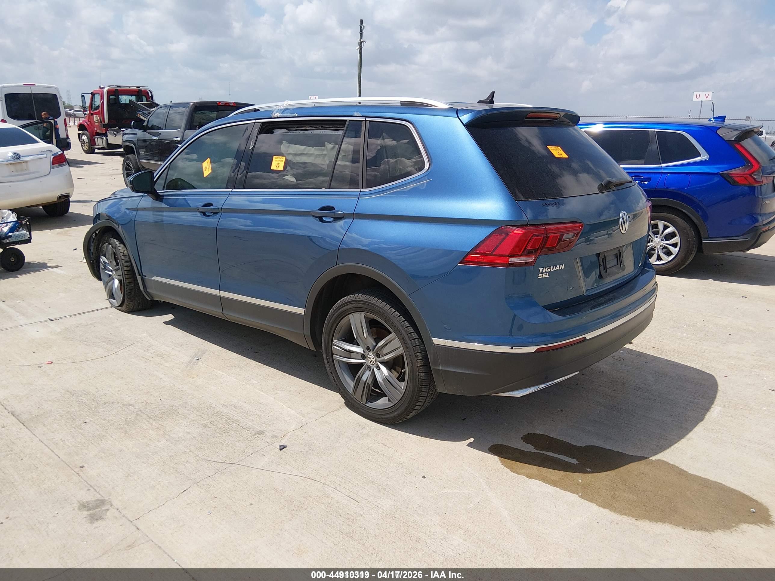 VOLKSWAGEN TIGUAN image 3