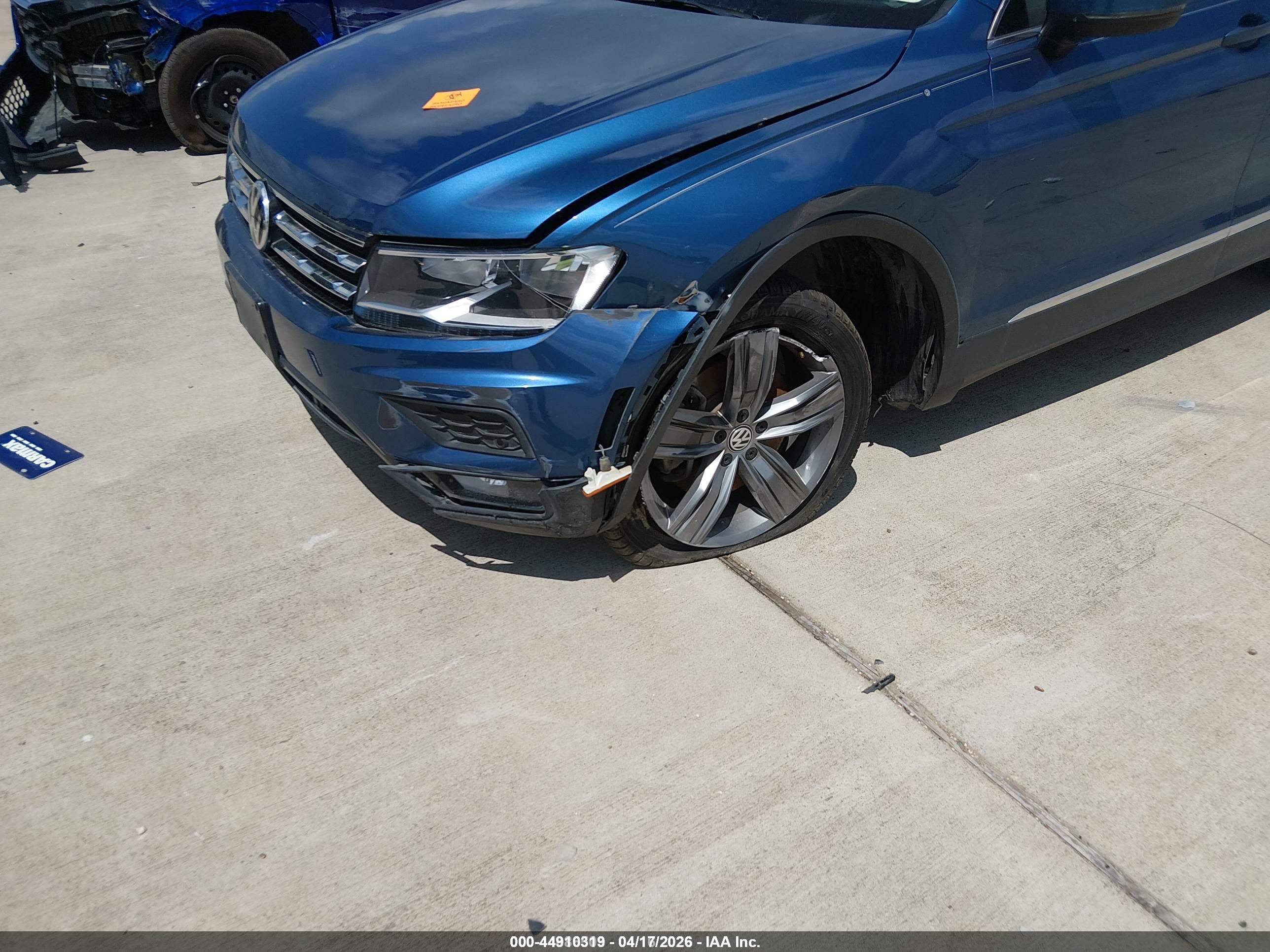 VOLKSWAGEN TIGUAN image 6