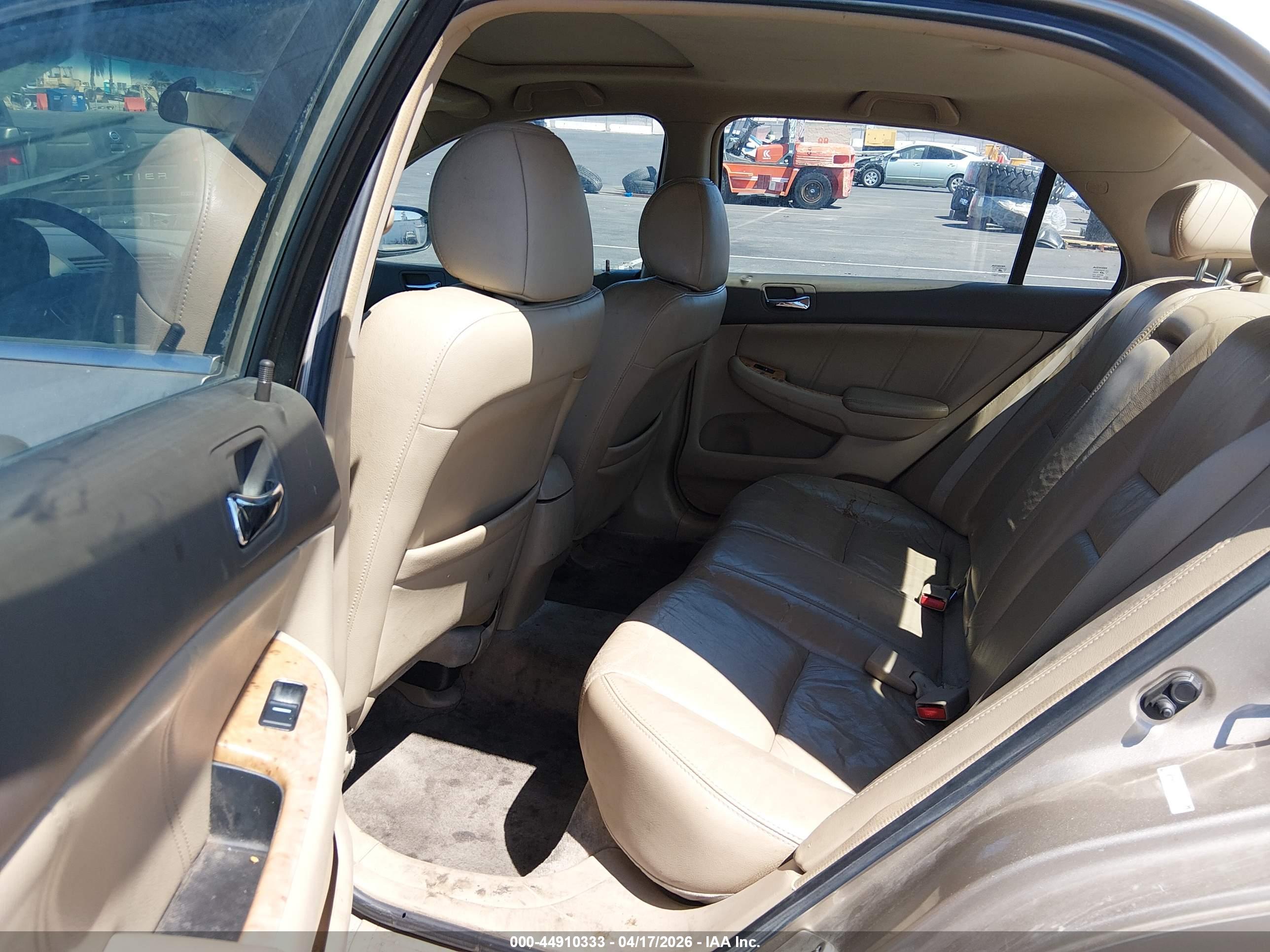 HONDA ACCORD image 8
