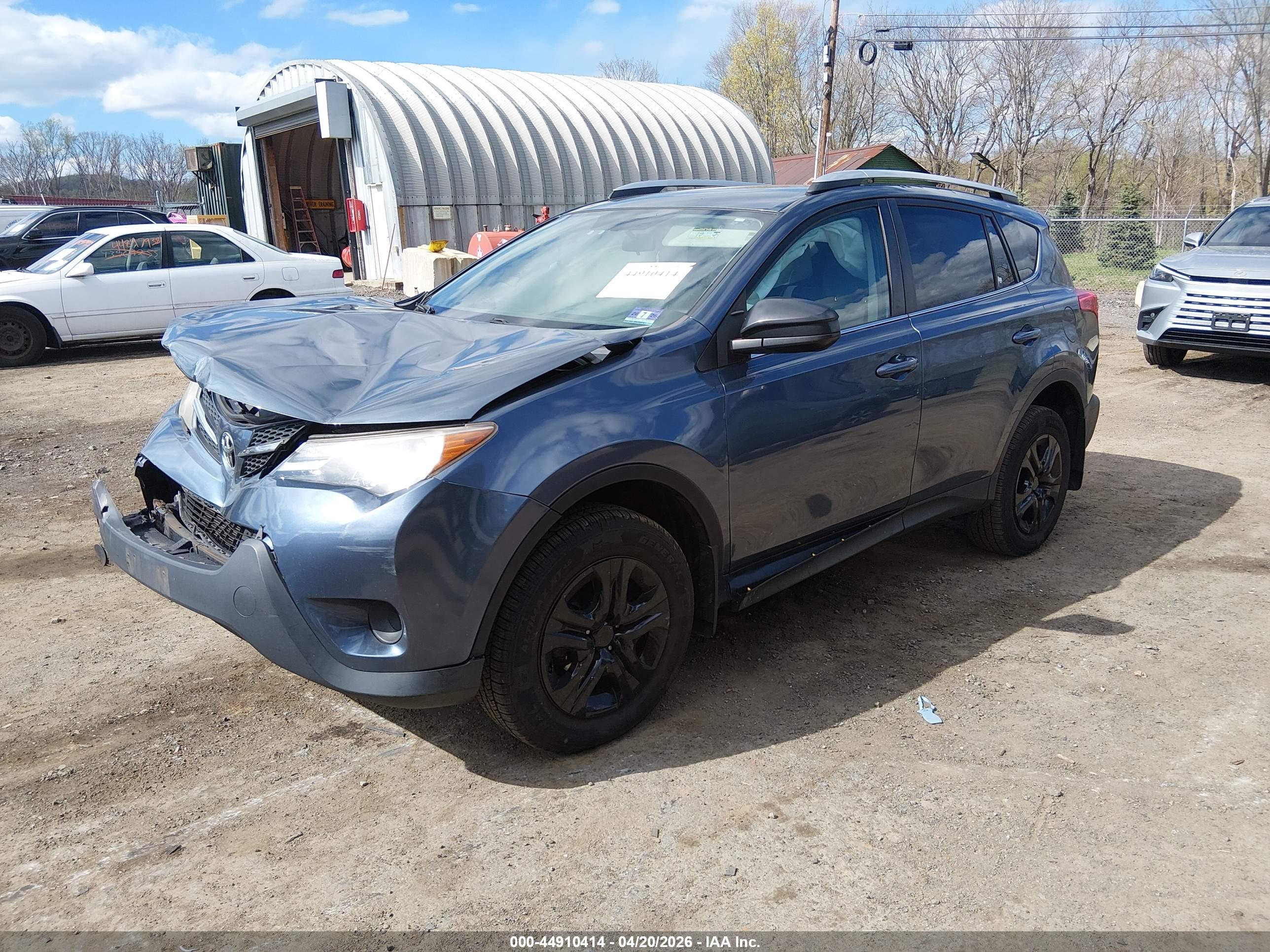 TOYOTA RAV4 image 2